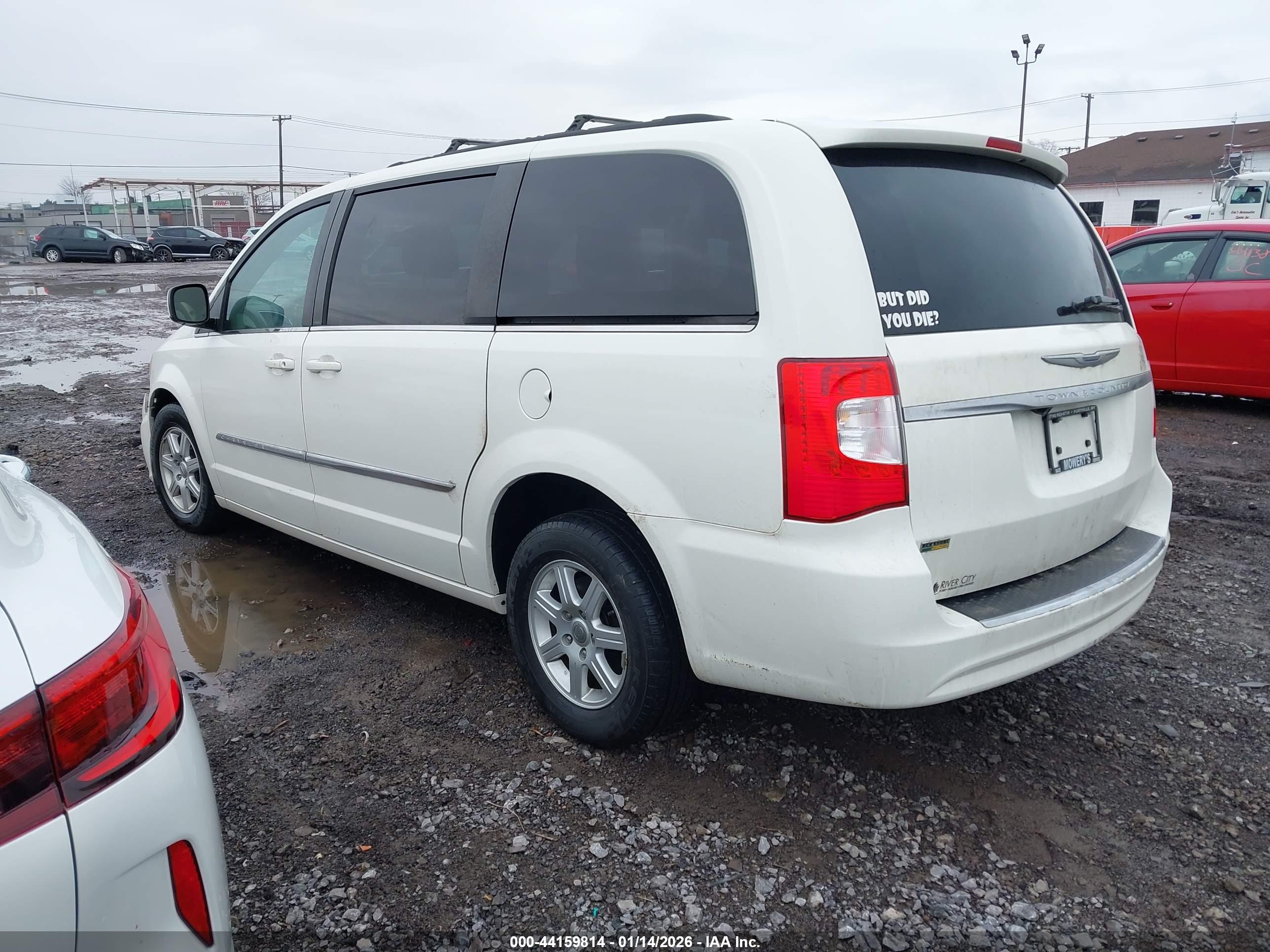 CHRYSLER TOWN image 3