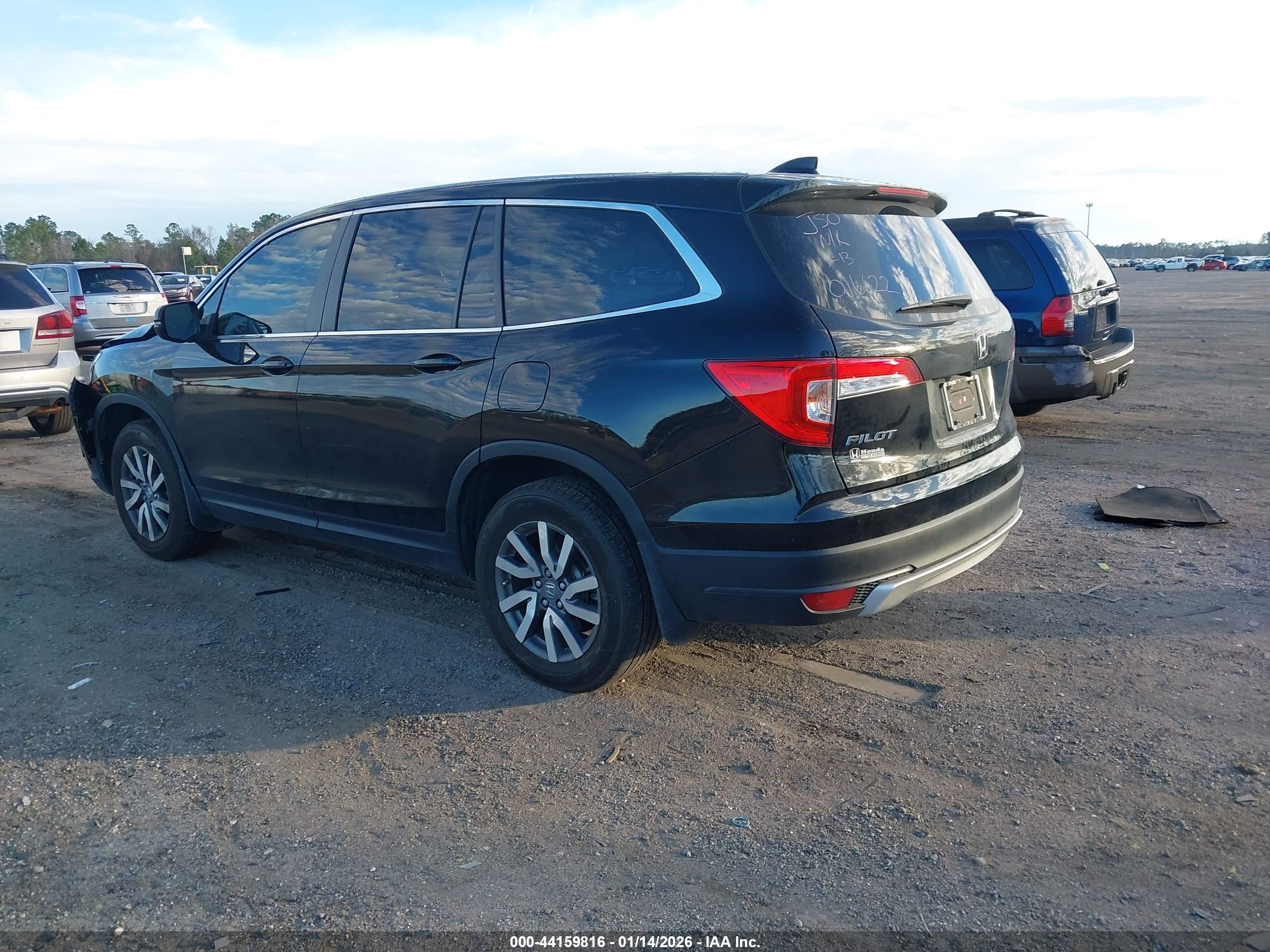 HONDA PILOT image 3