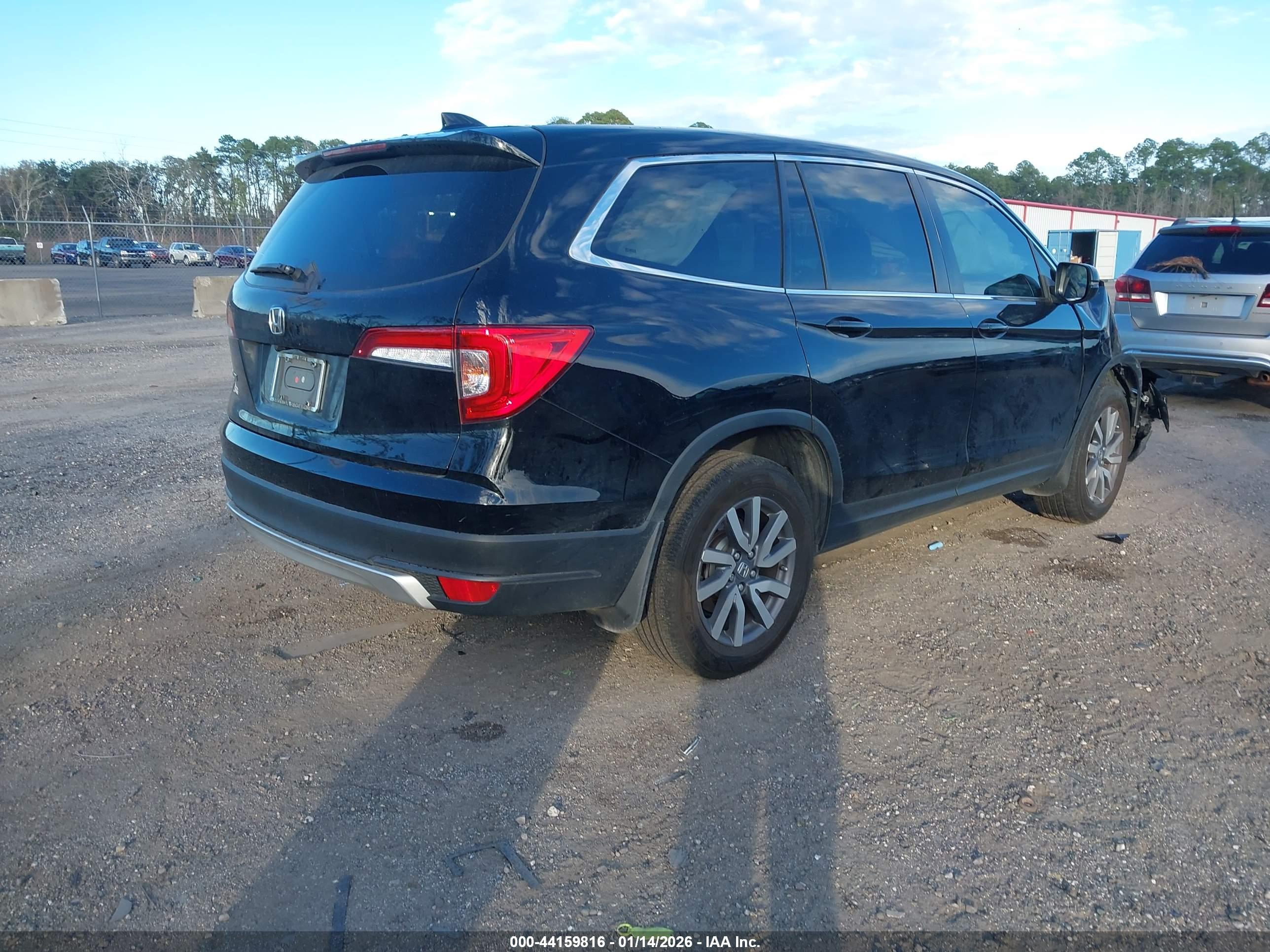 HONDA PILOT image 4