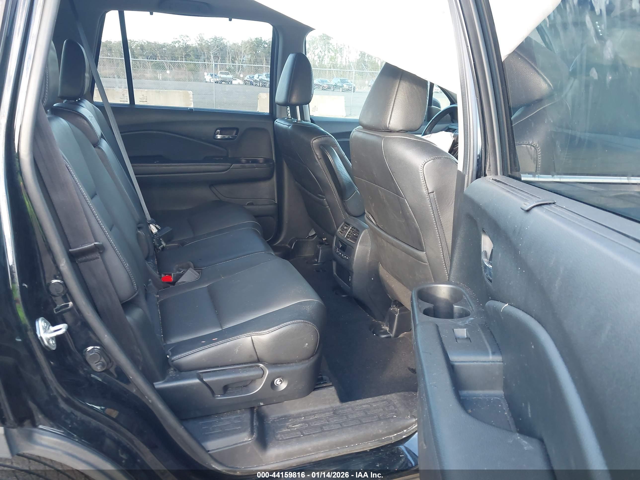HONDA PILOT image 8
