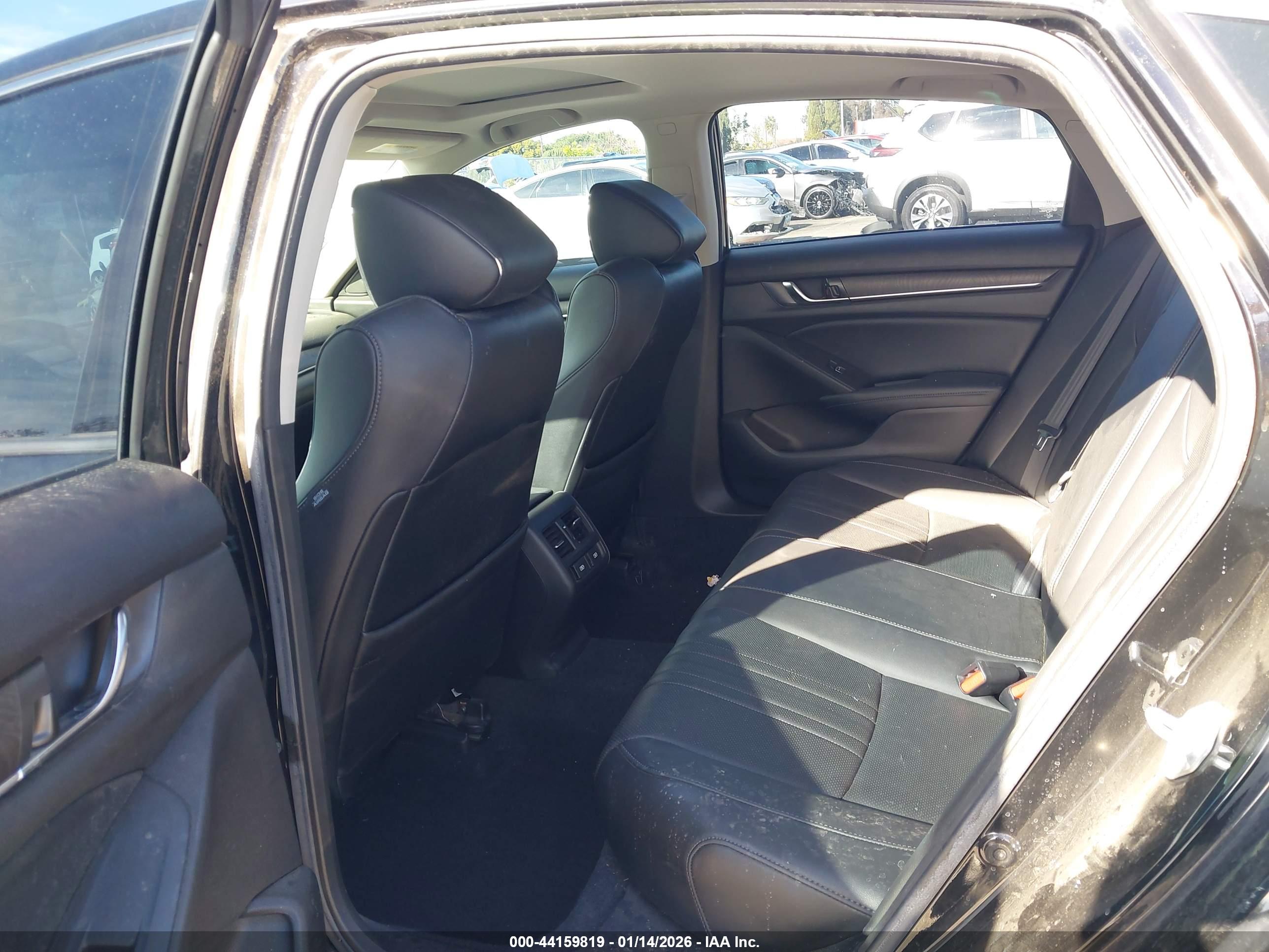 HONDA ACCORD image 8
