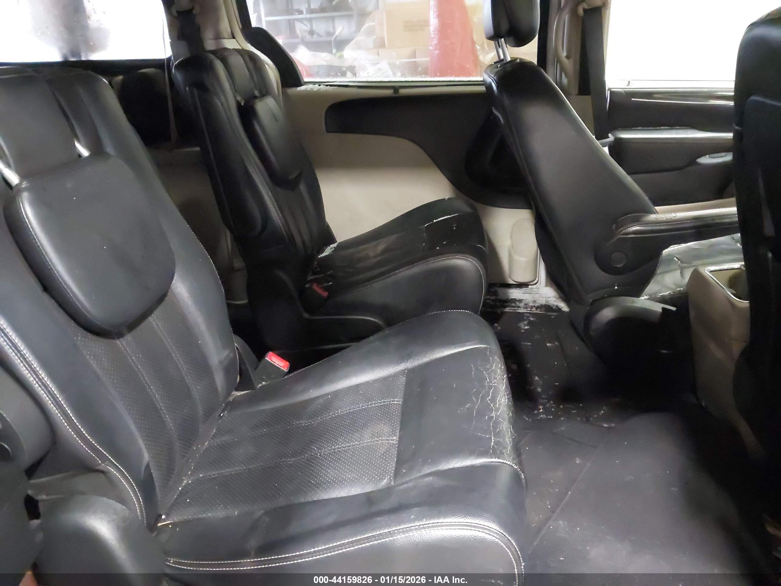 CHRYSLER TOWN image 8