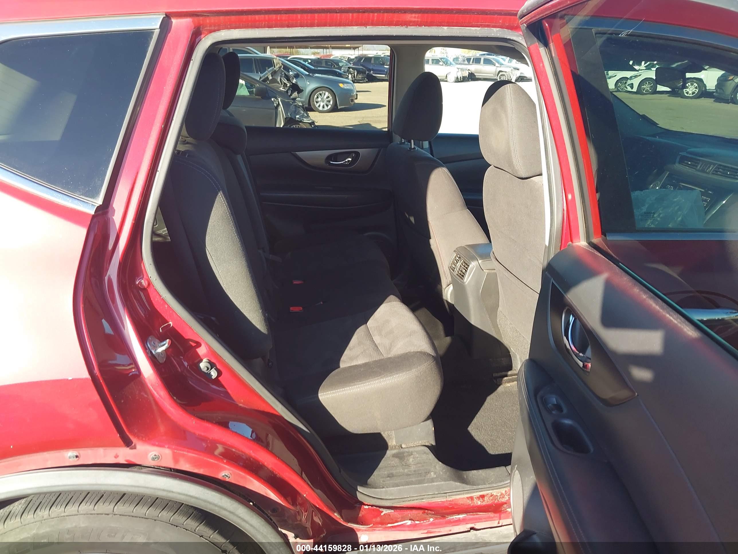 NISSAN ROGUE image 8