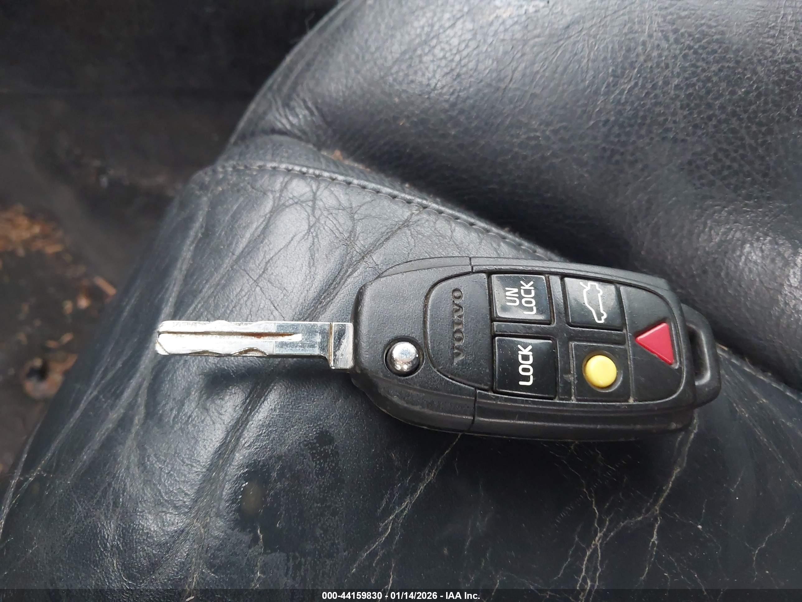 VOLVO XC90 image 11