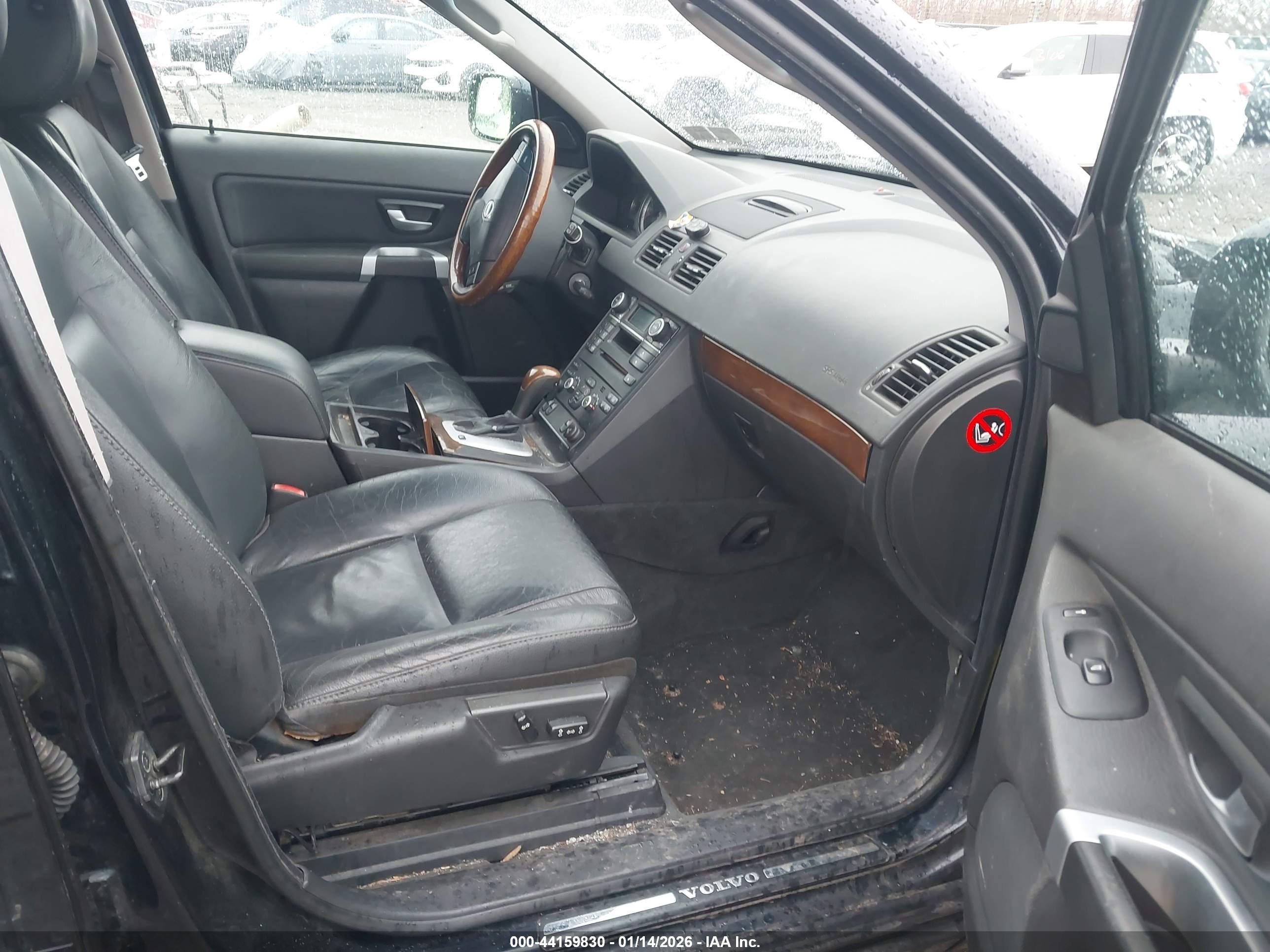 VOLVO XC90 image 5