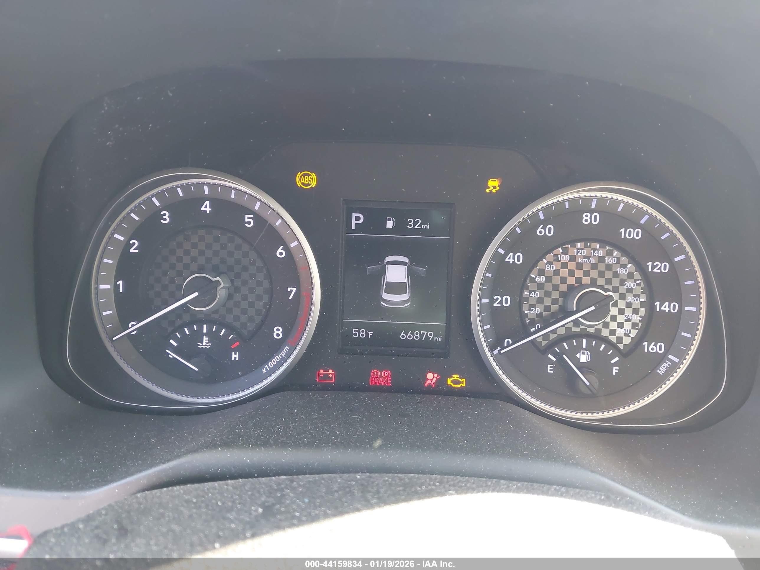 HYUNDAI ELANTRA image 7