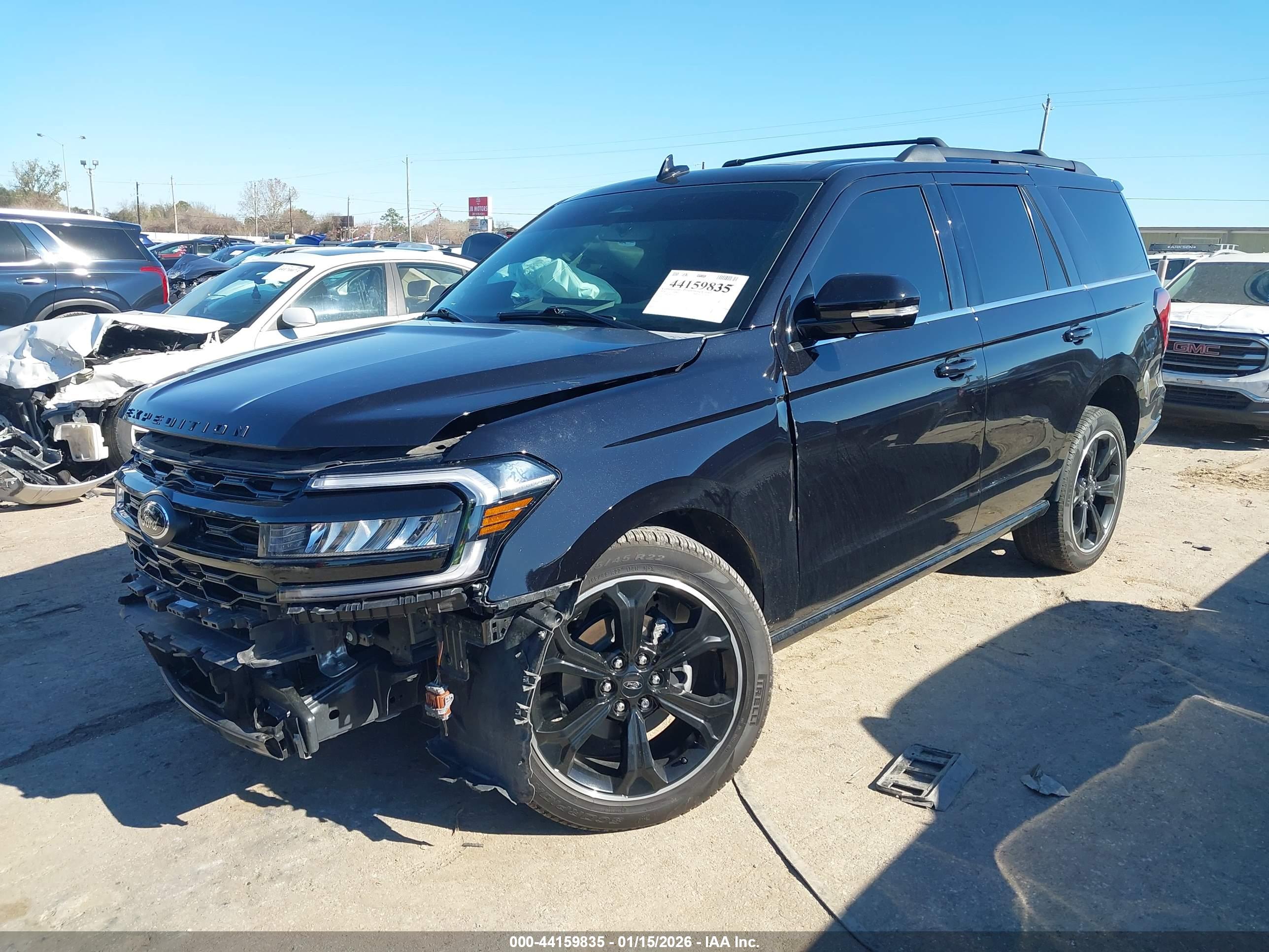 FORD EXPEDITION image 2