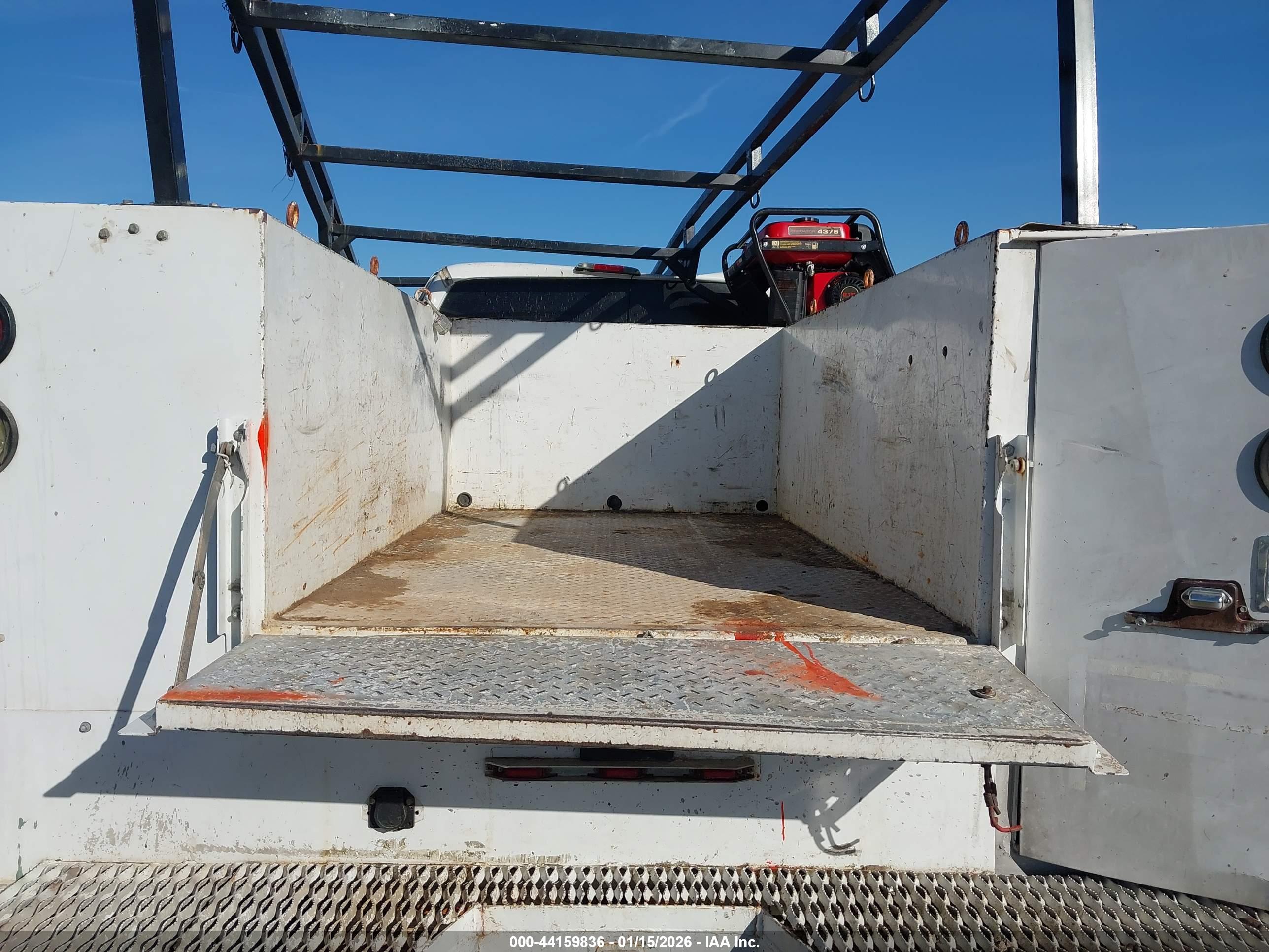 FORD F-350 image 8