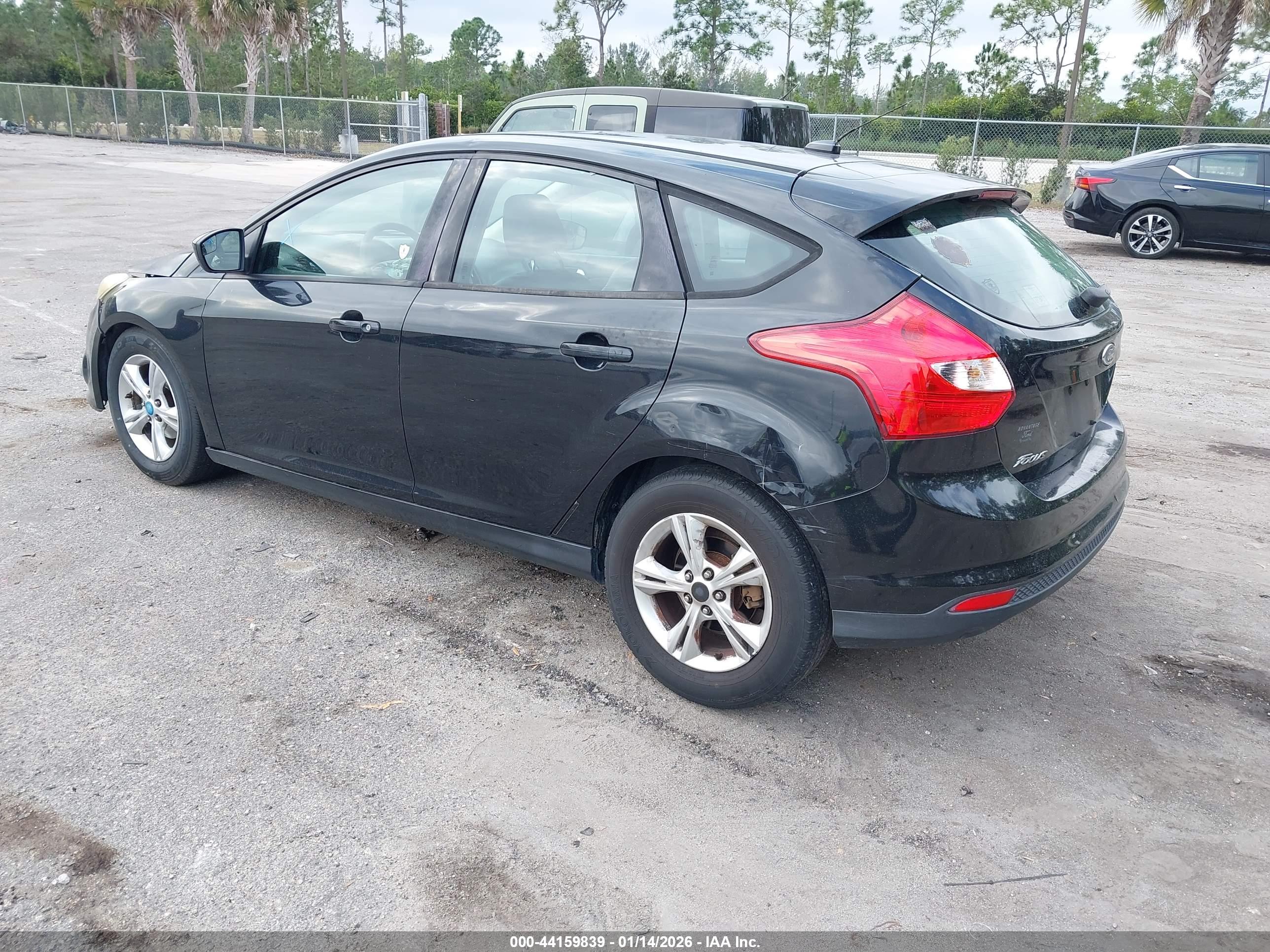 FORD FOCUS image 3