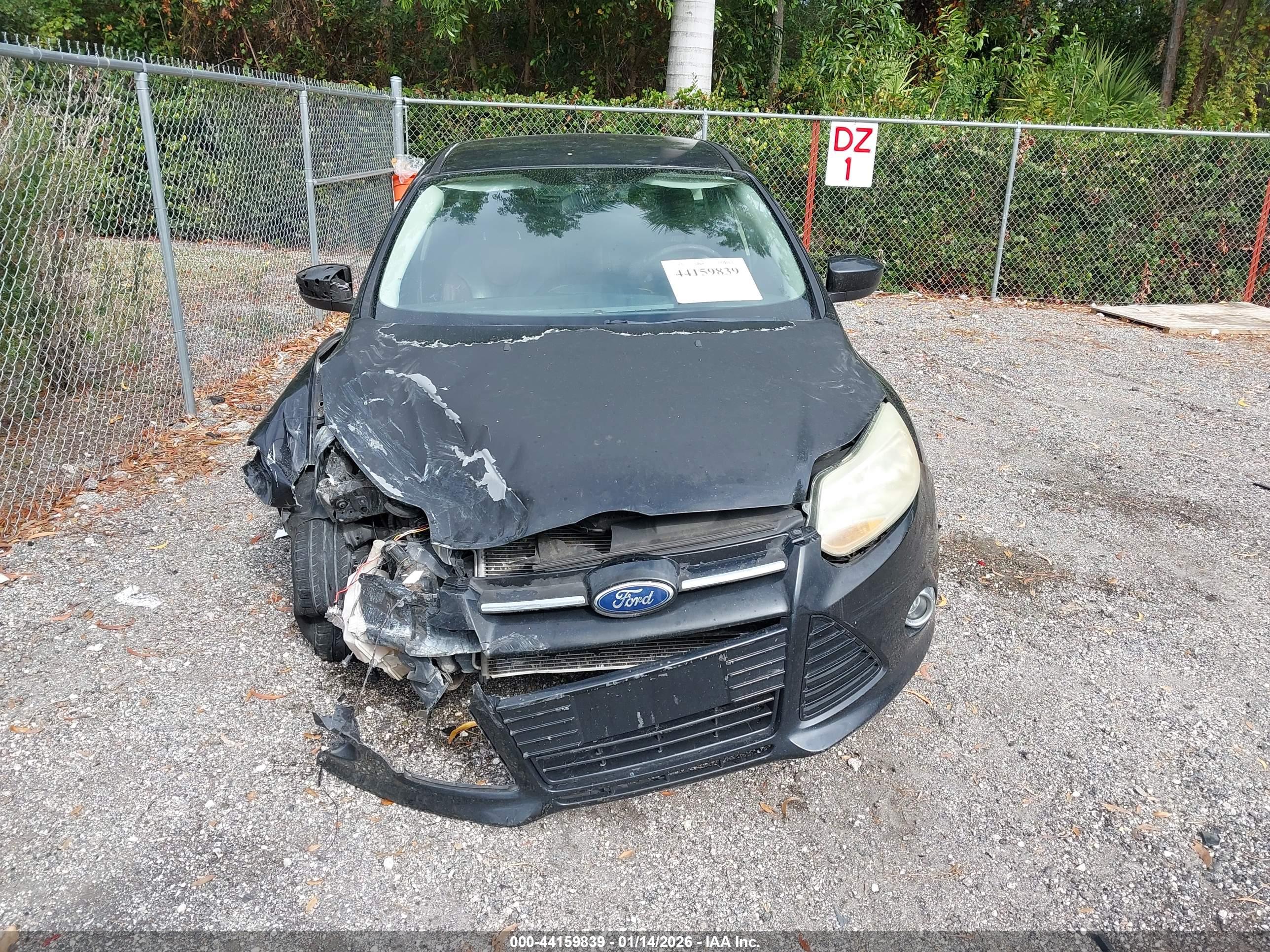 FORD FOCUS image 6