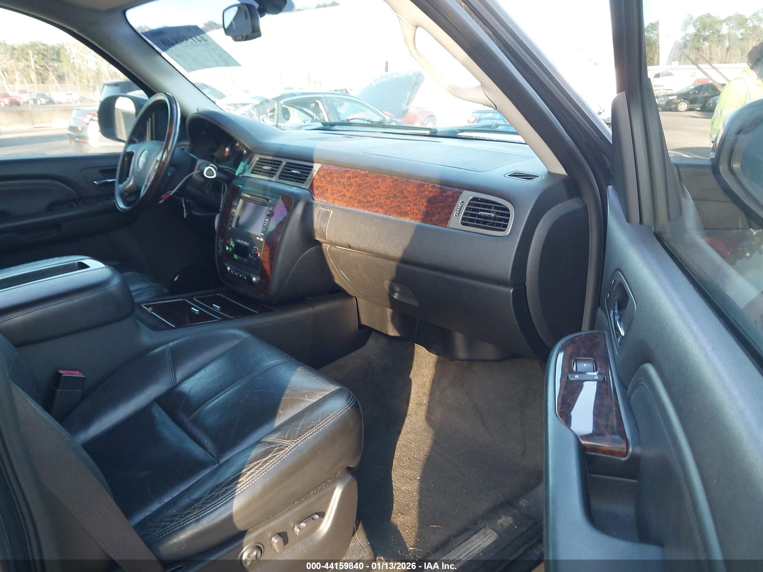 GMC YUKON image 5