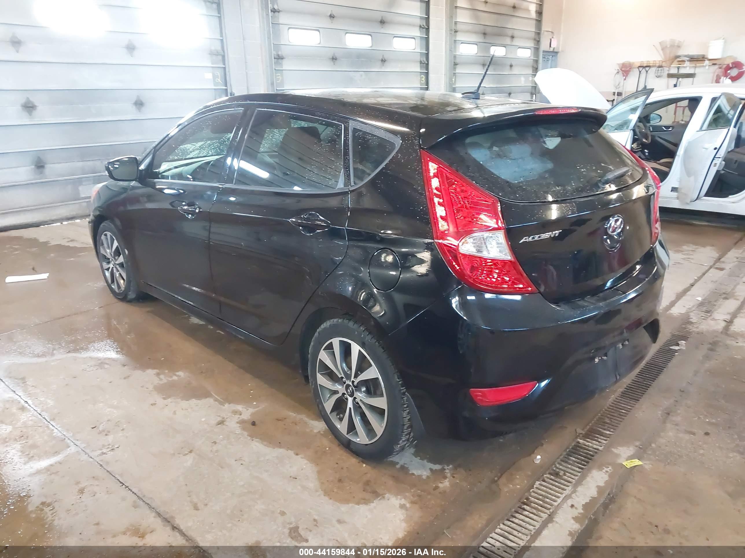 HYUNDAI ACCENT image 3