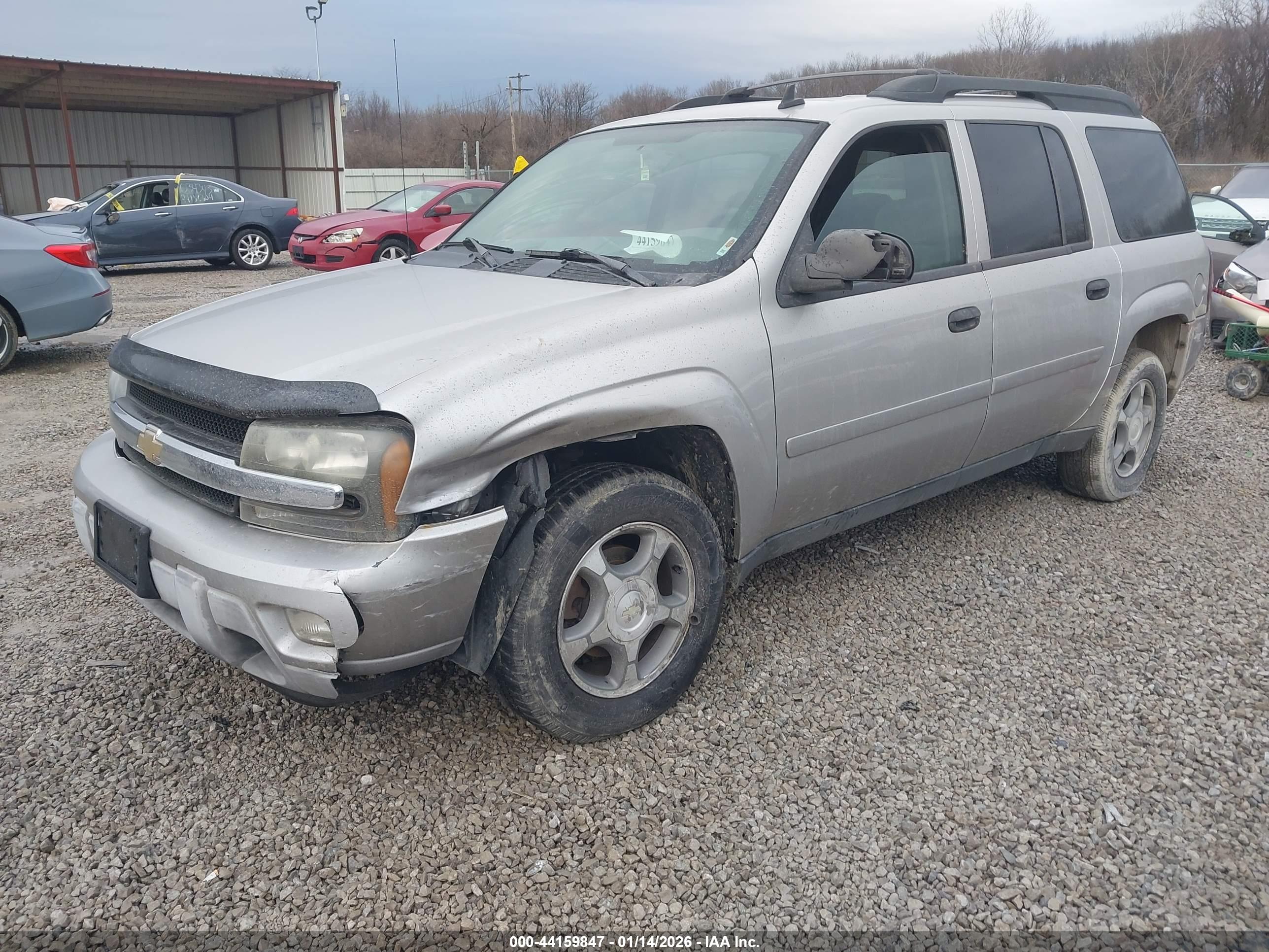 CHEVROLET TRAILBLAZER image 2