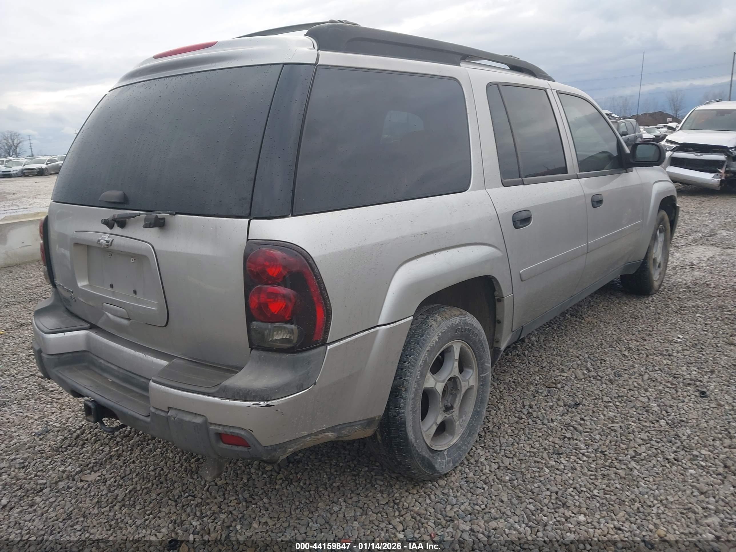 CHEVROLET TRAILBLAZER image 4