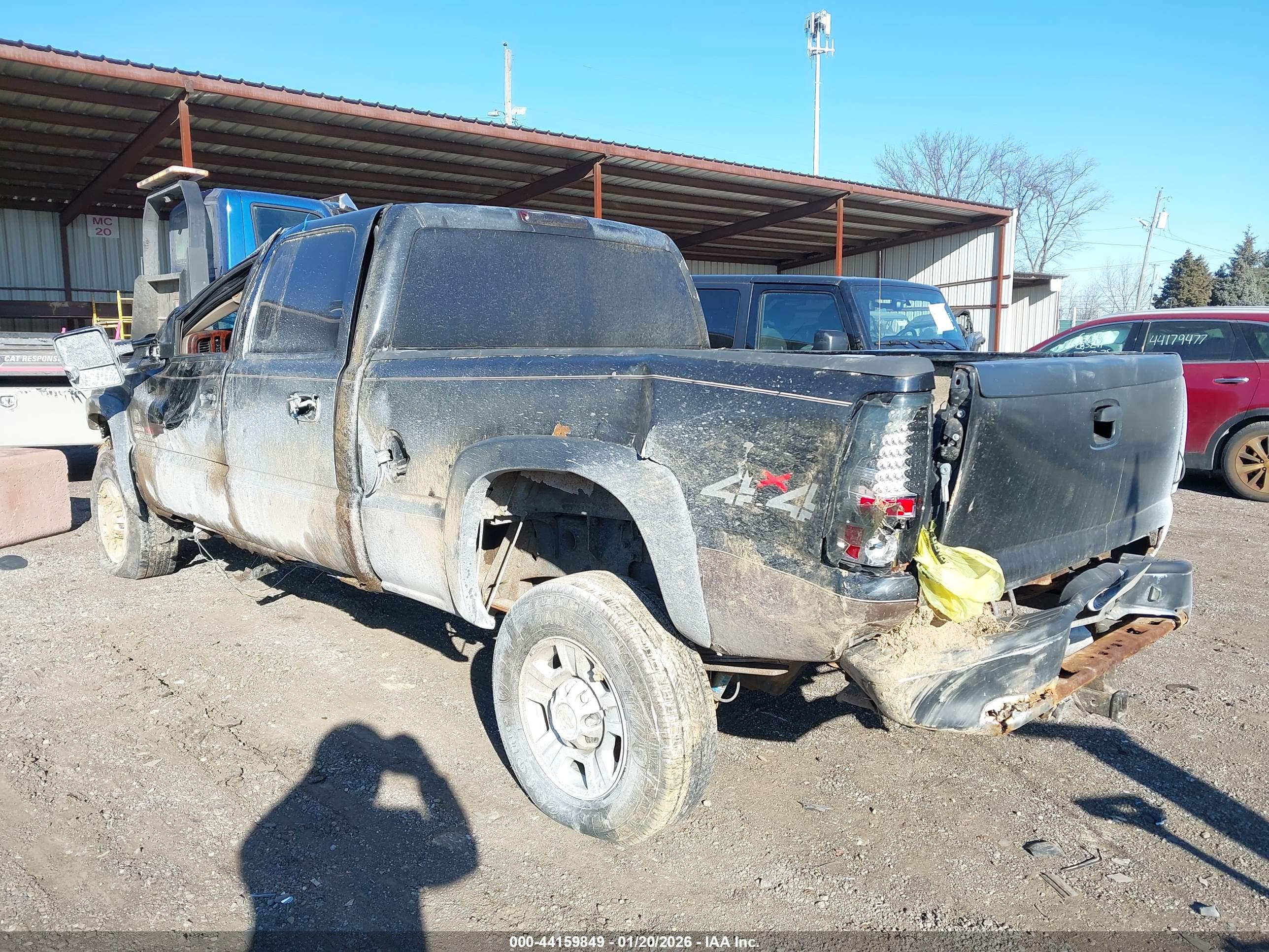 CHEVROLET SILVERADO image 3