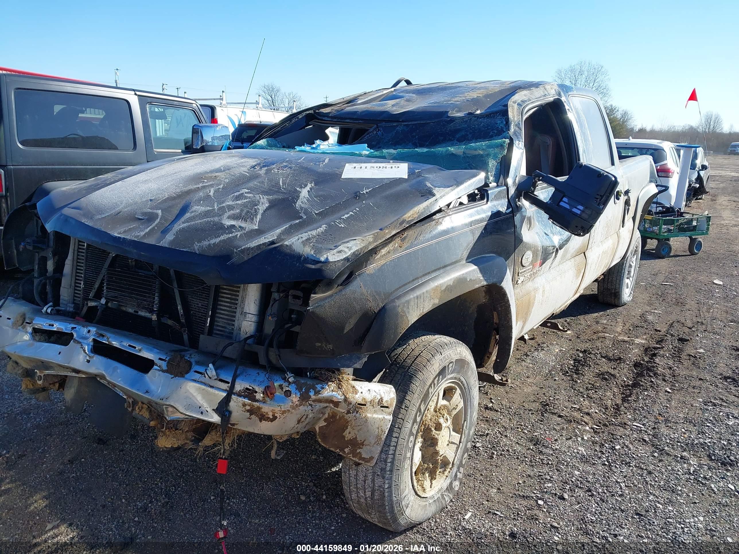 CHEVROLET SILVERADO image 6