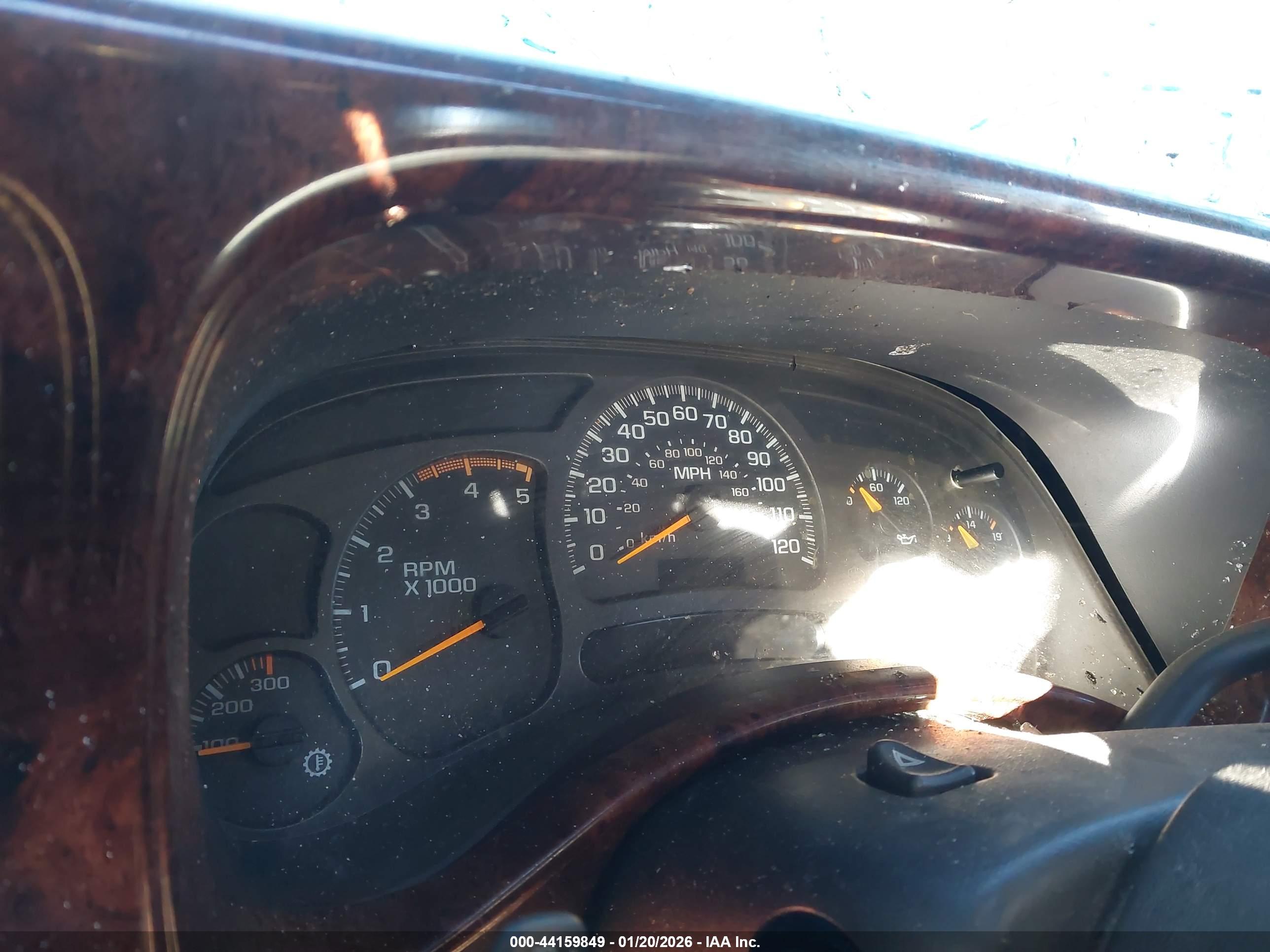 CHEVROLET SILVERADO image 7