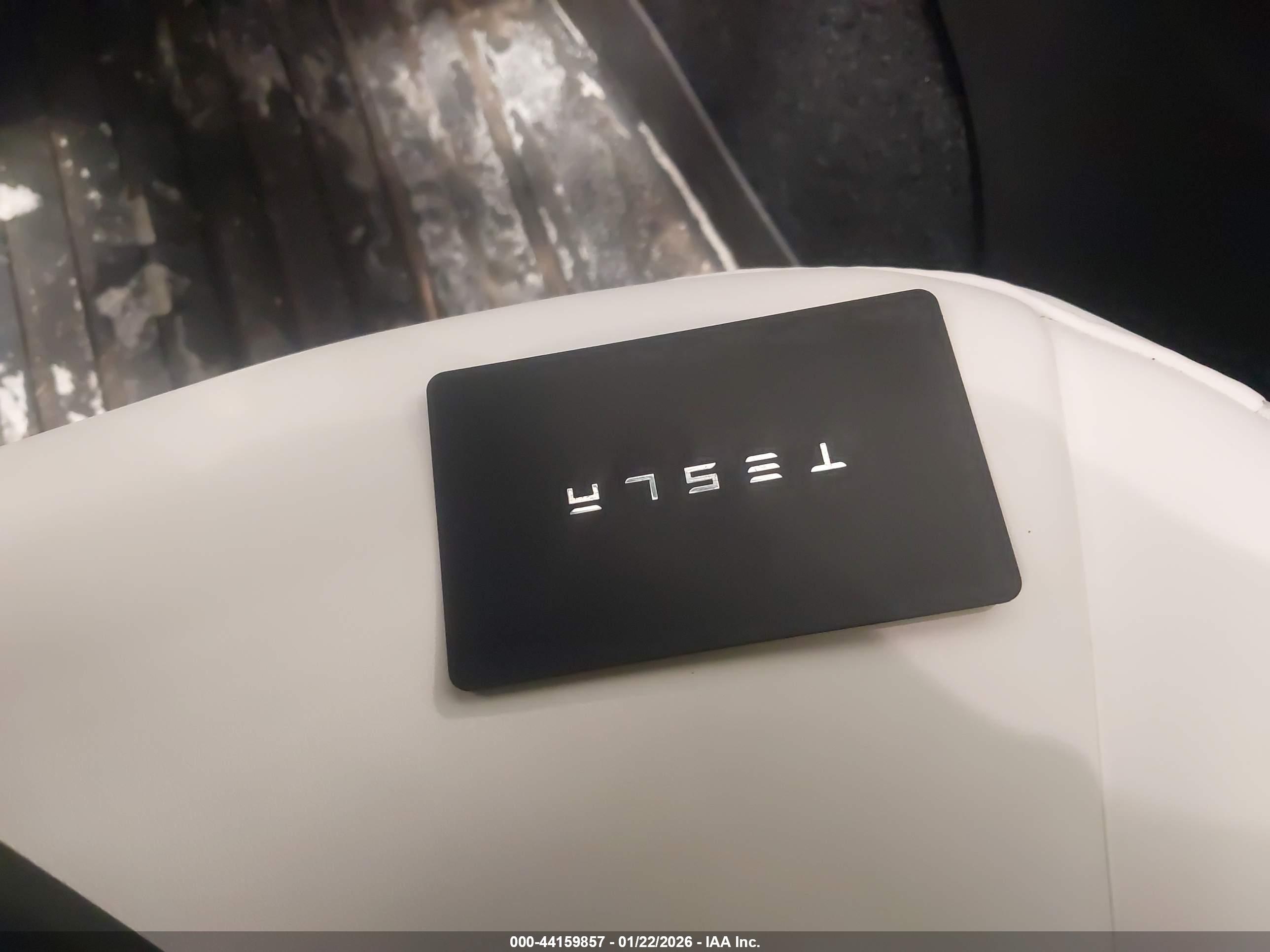 TESLA MODEL image 11