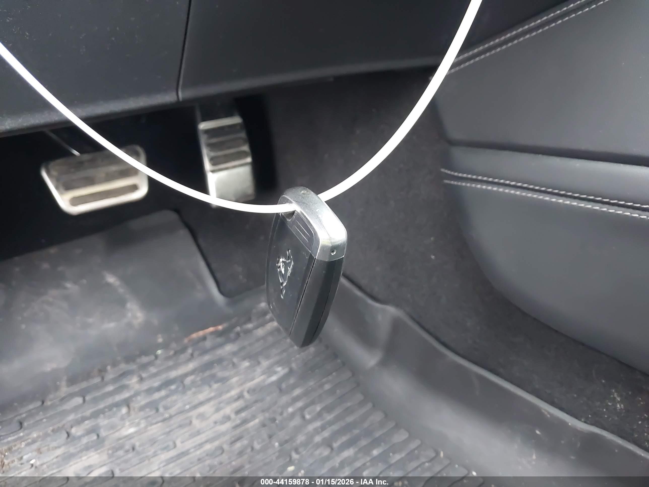 FORD MUSTANG image 11