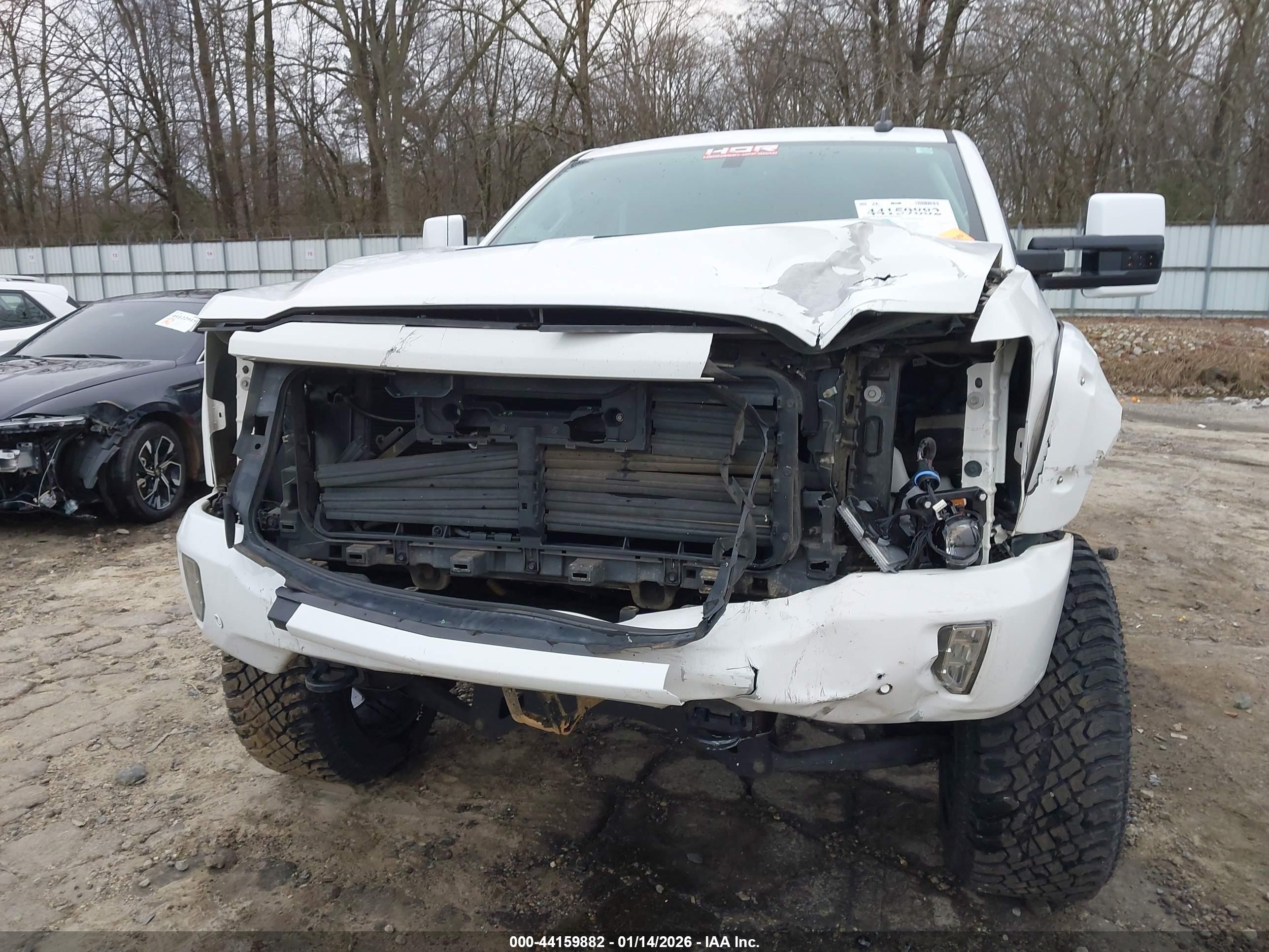 CHEVROLET SILVERADO image 6