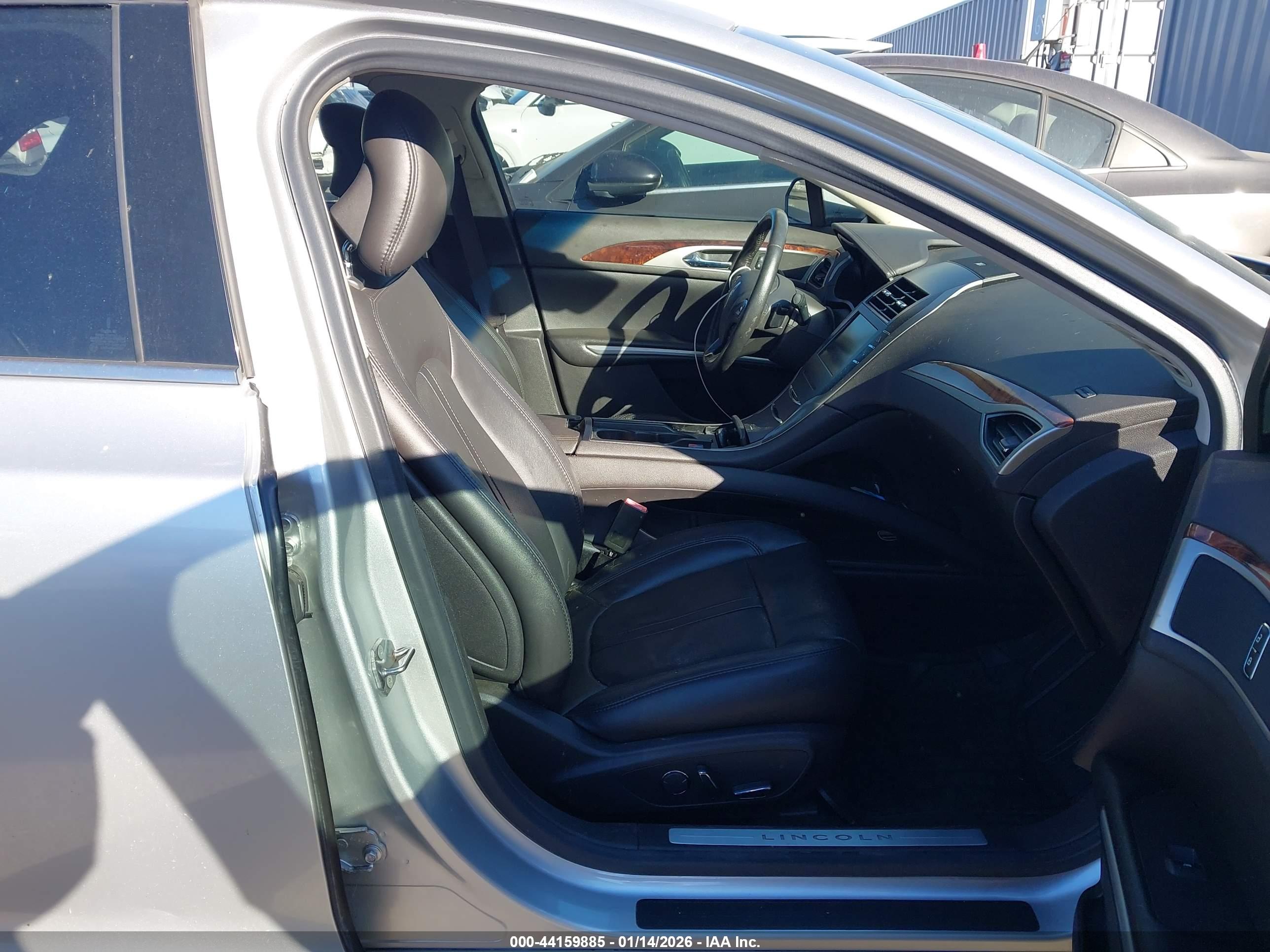 LINCOLN MKZ image 5