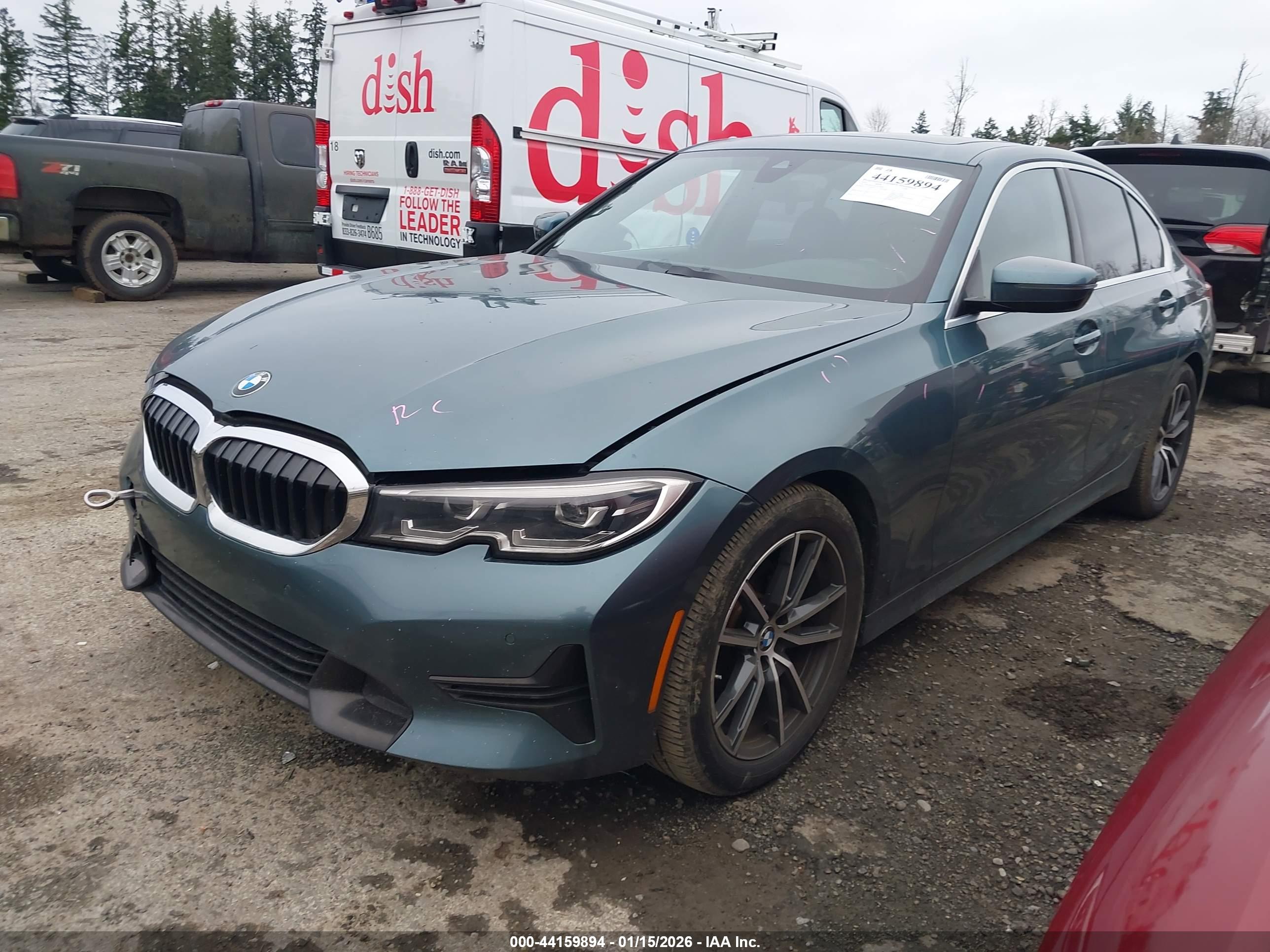 BMW 330I image 2