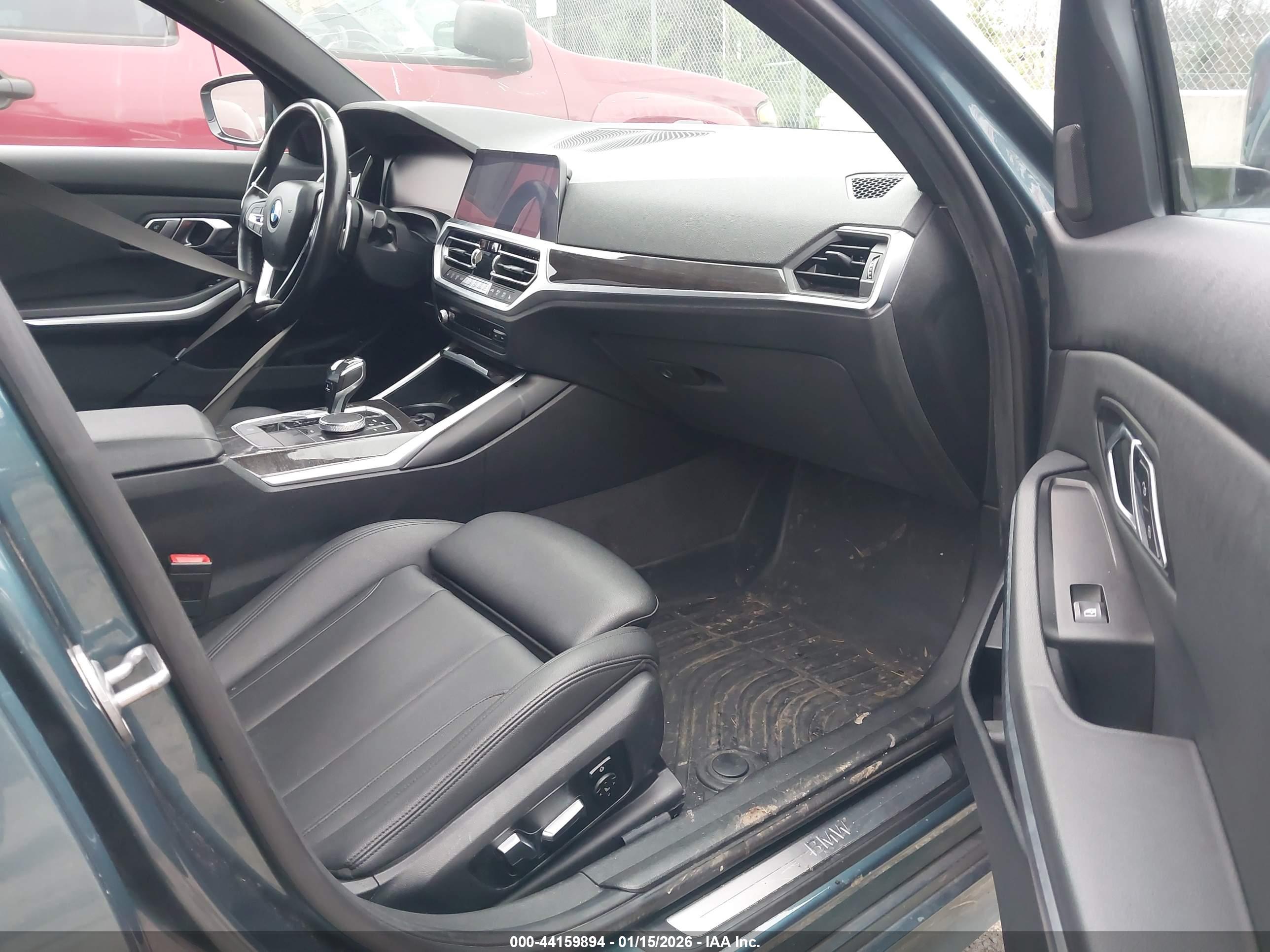 BMW 330I image 5