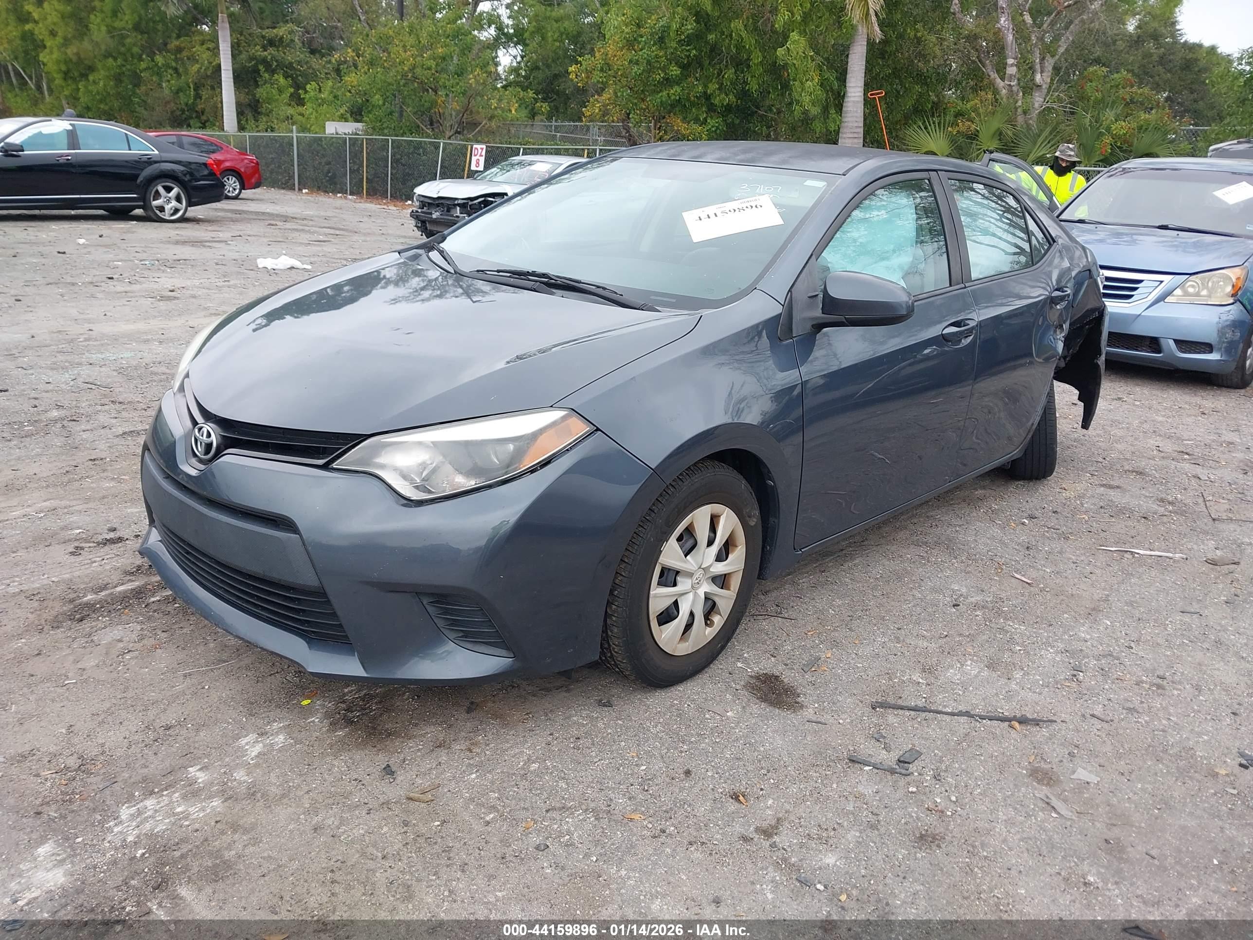 TOYOTA COROLLA image 2