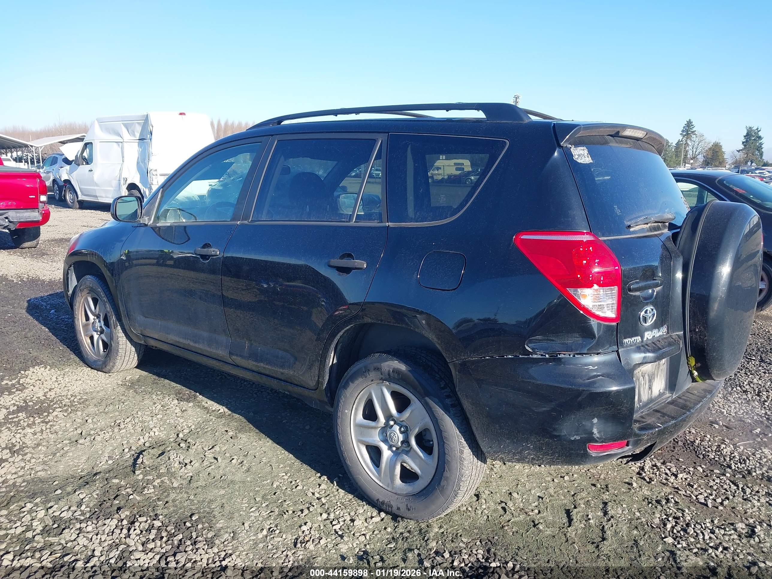 TOYOTA RAV4 image 3