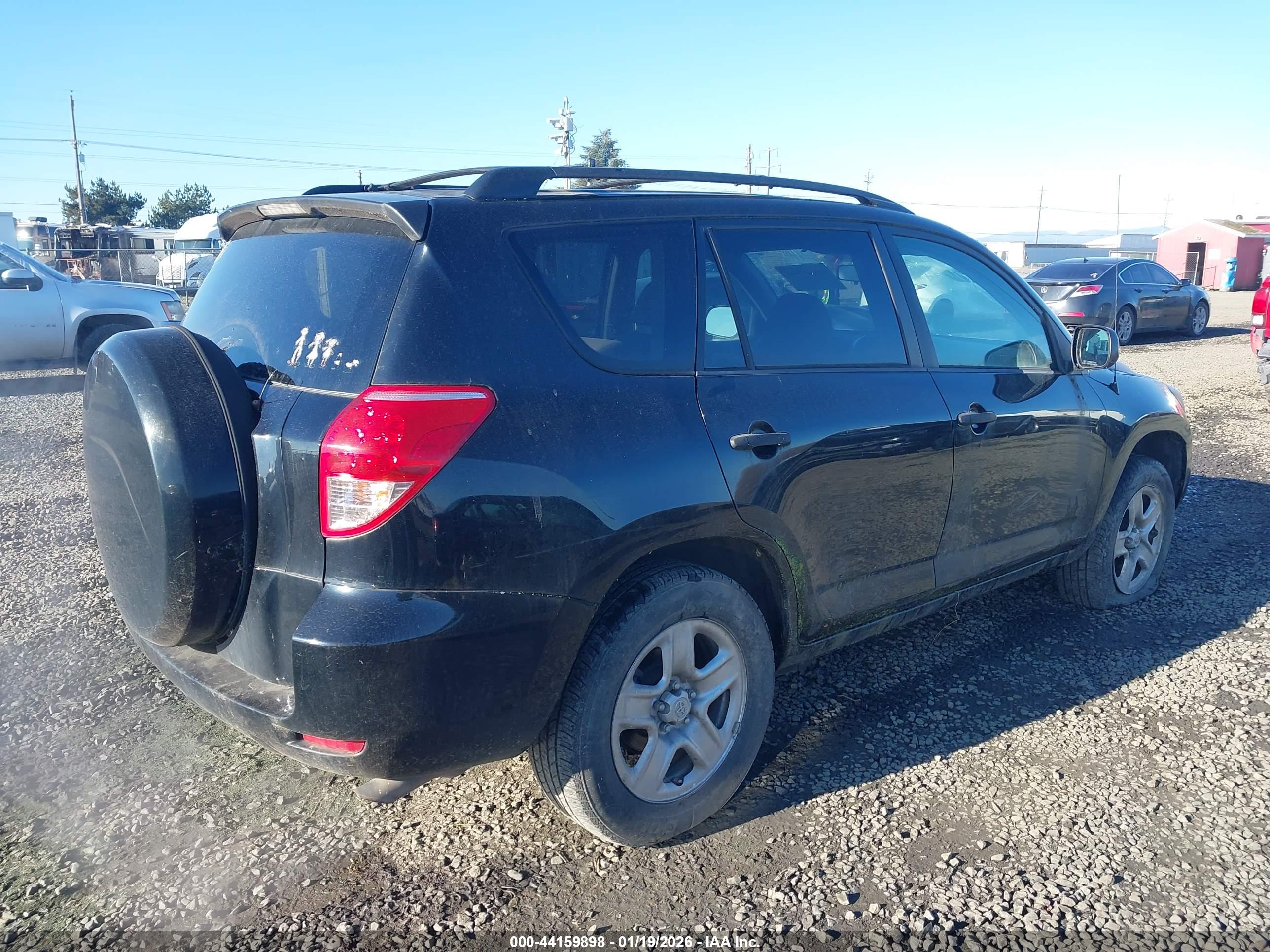 TOYOTA RAV4 image 4