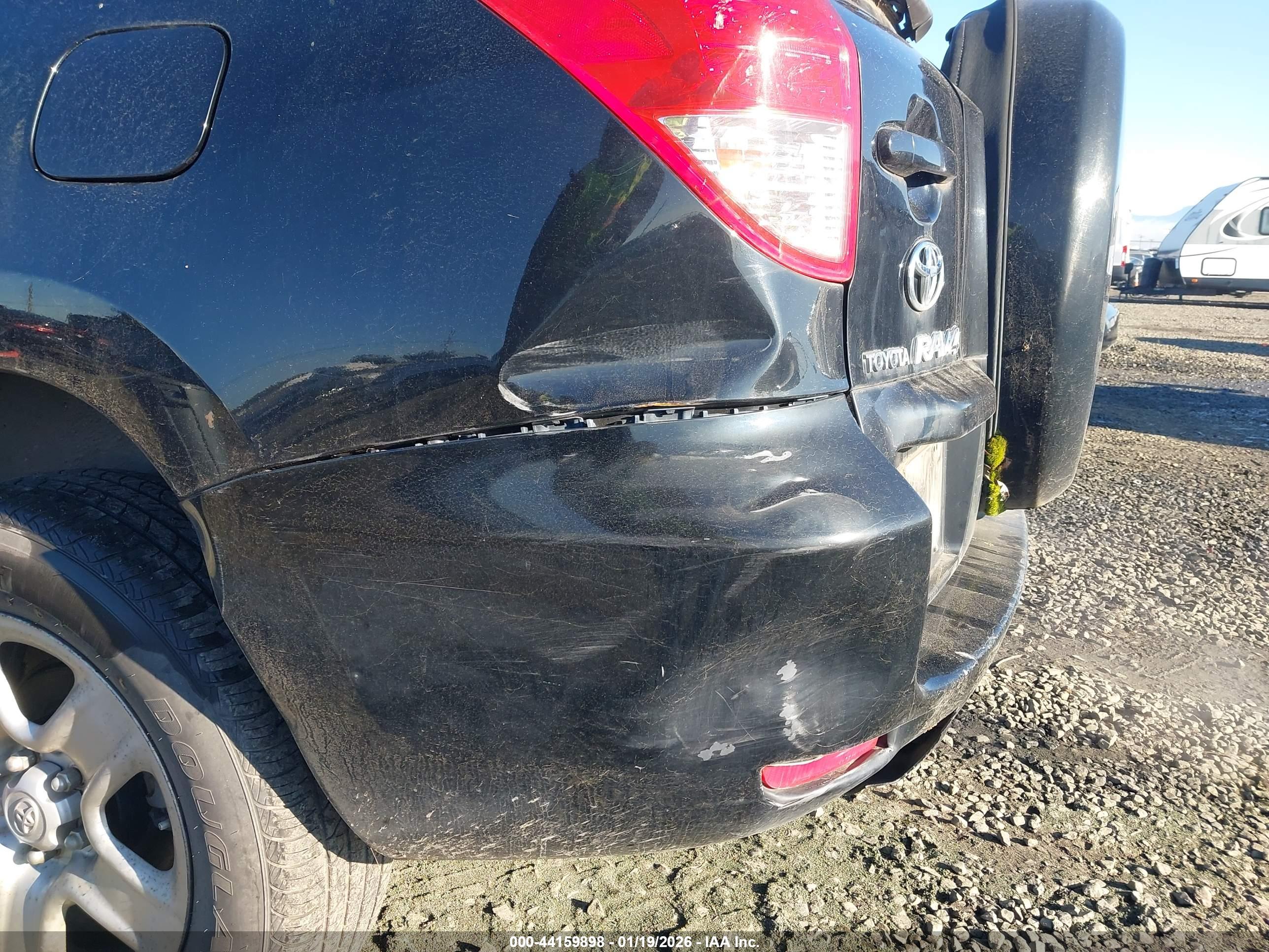TOYOTA RAV4 image 6