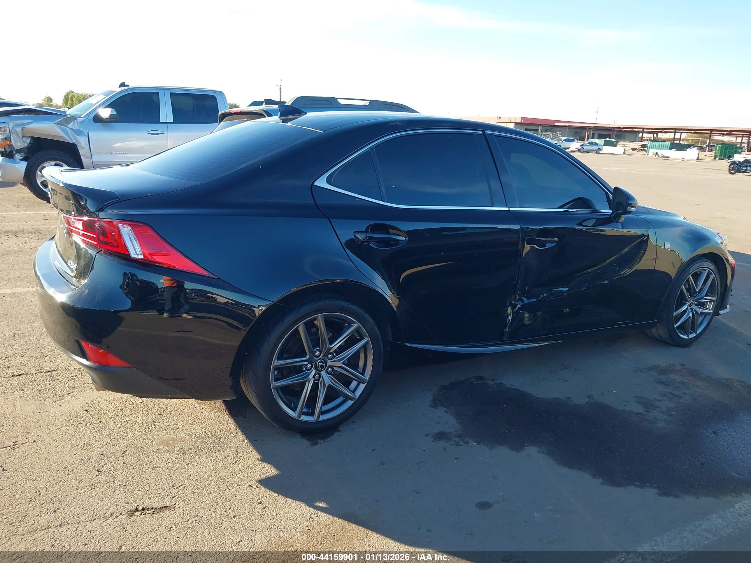 LEXUS IS image 6