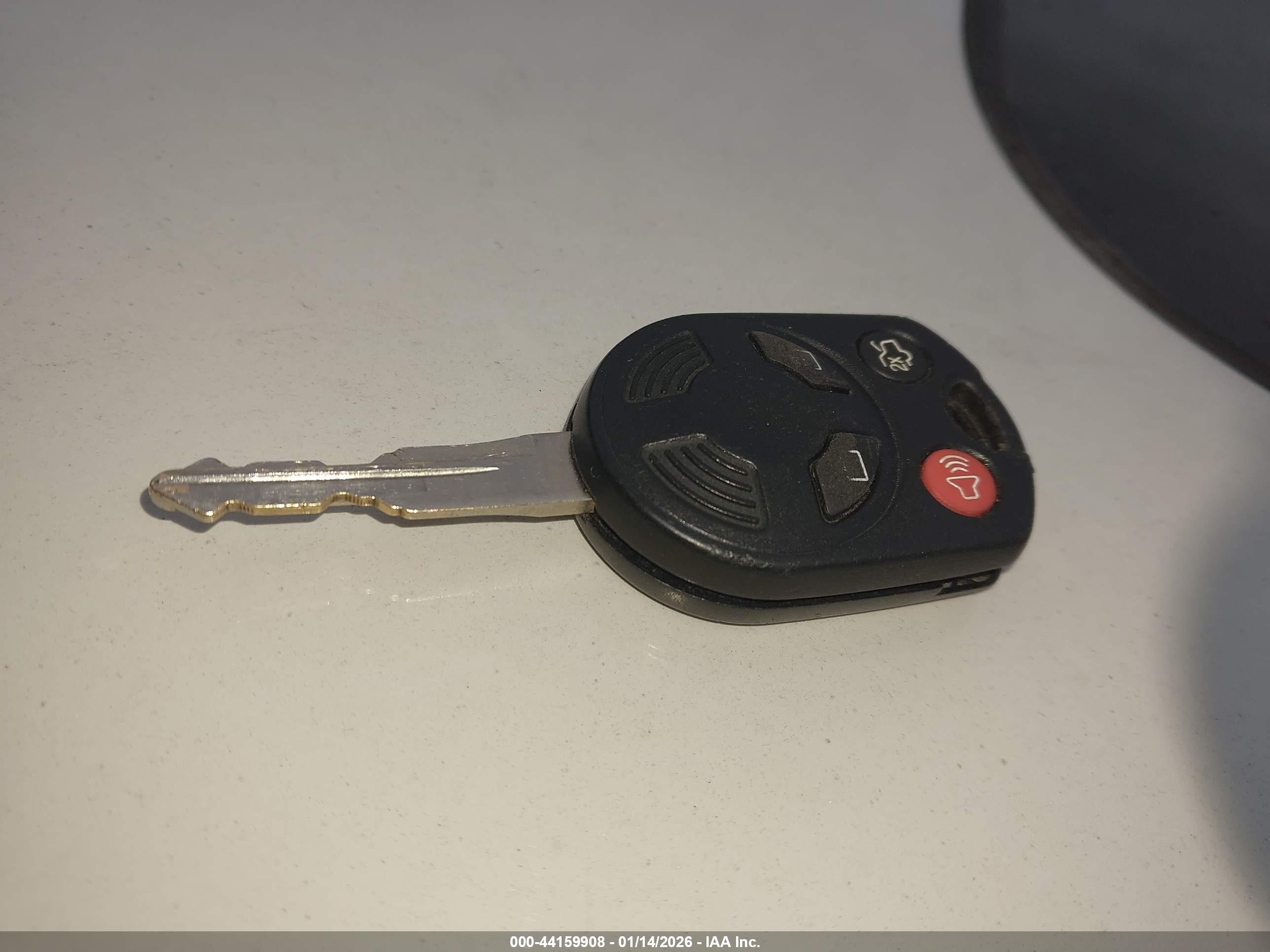 FORD FUSION image 11