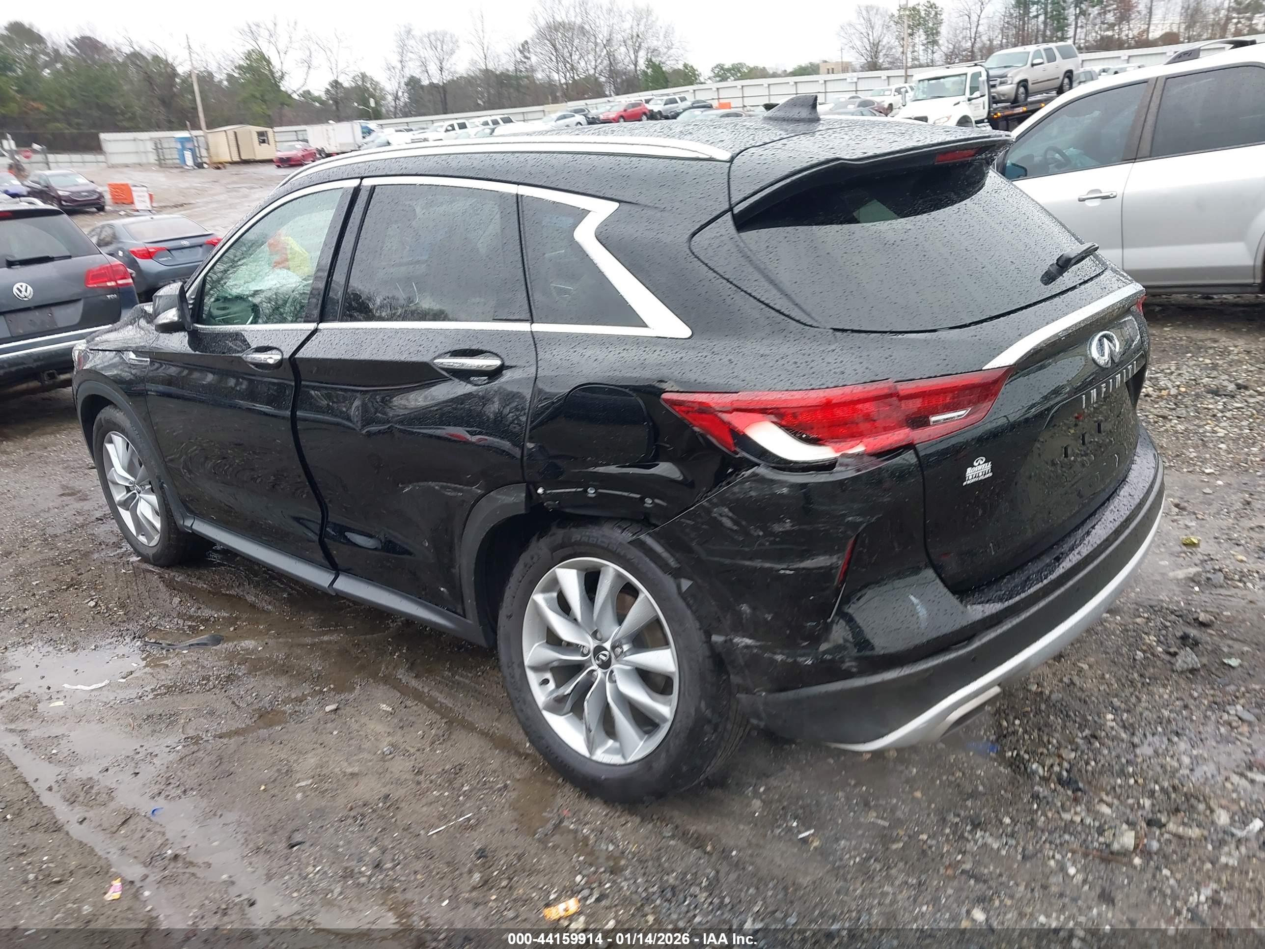 INFINITI QX50 image 3