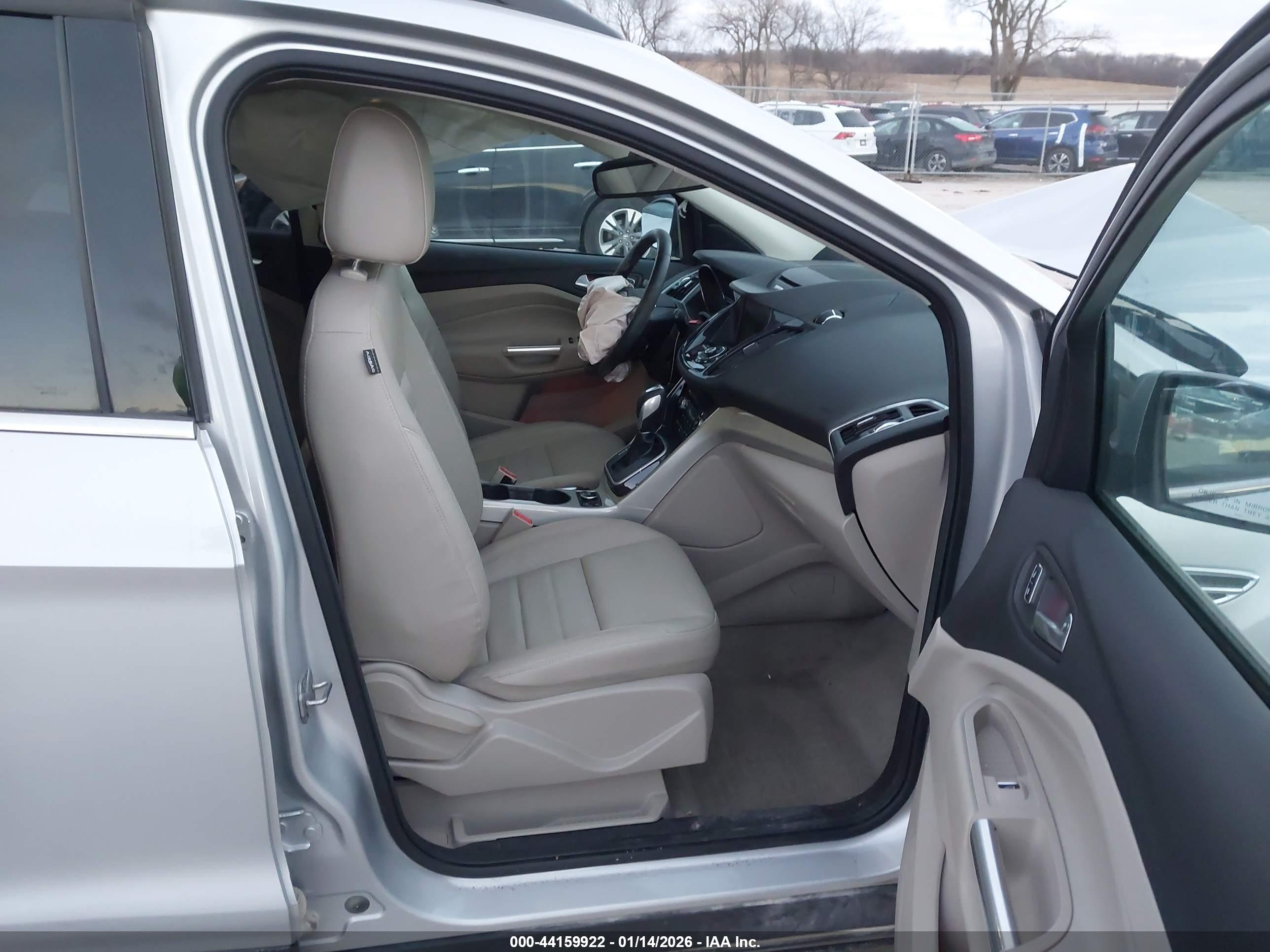 FORD ESCAPE image 5