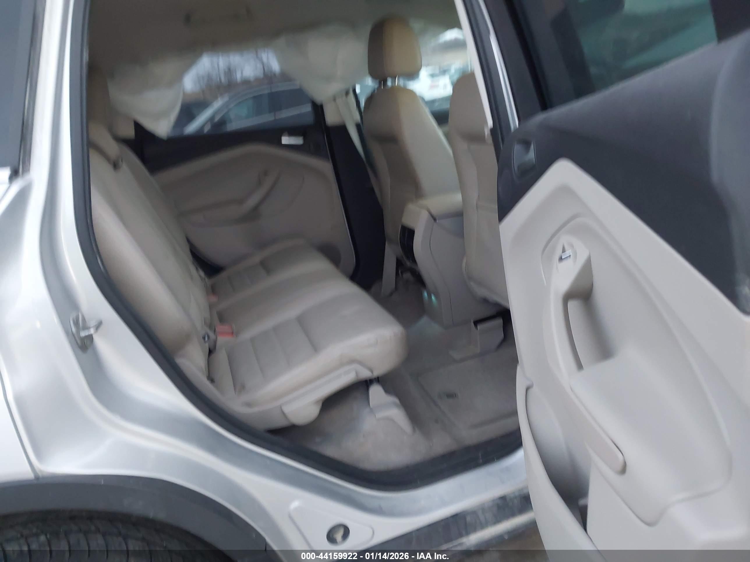 FORD ESCAPE image 8