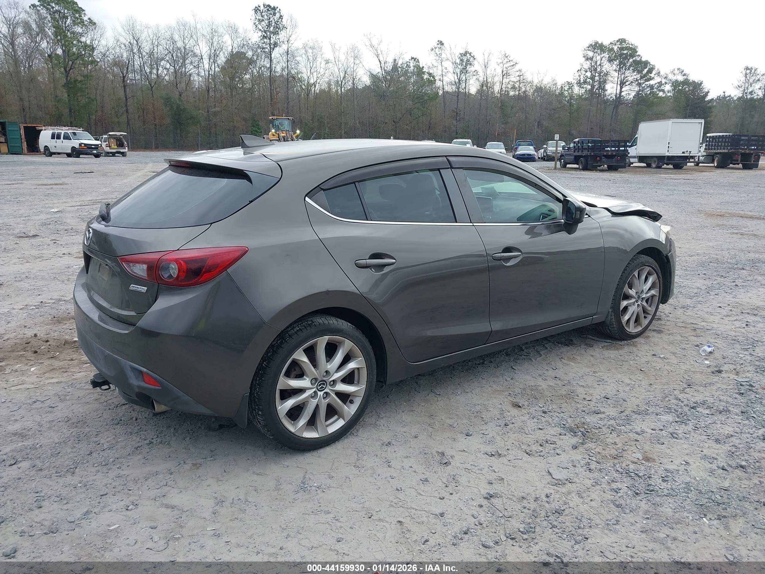 MAZDA MAZDA3 image 4