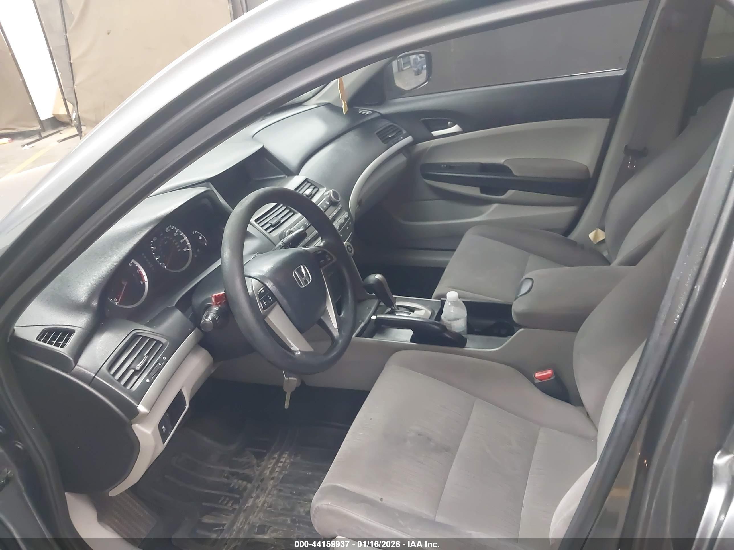 HONDA ACCORD image 5