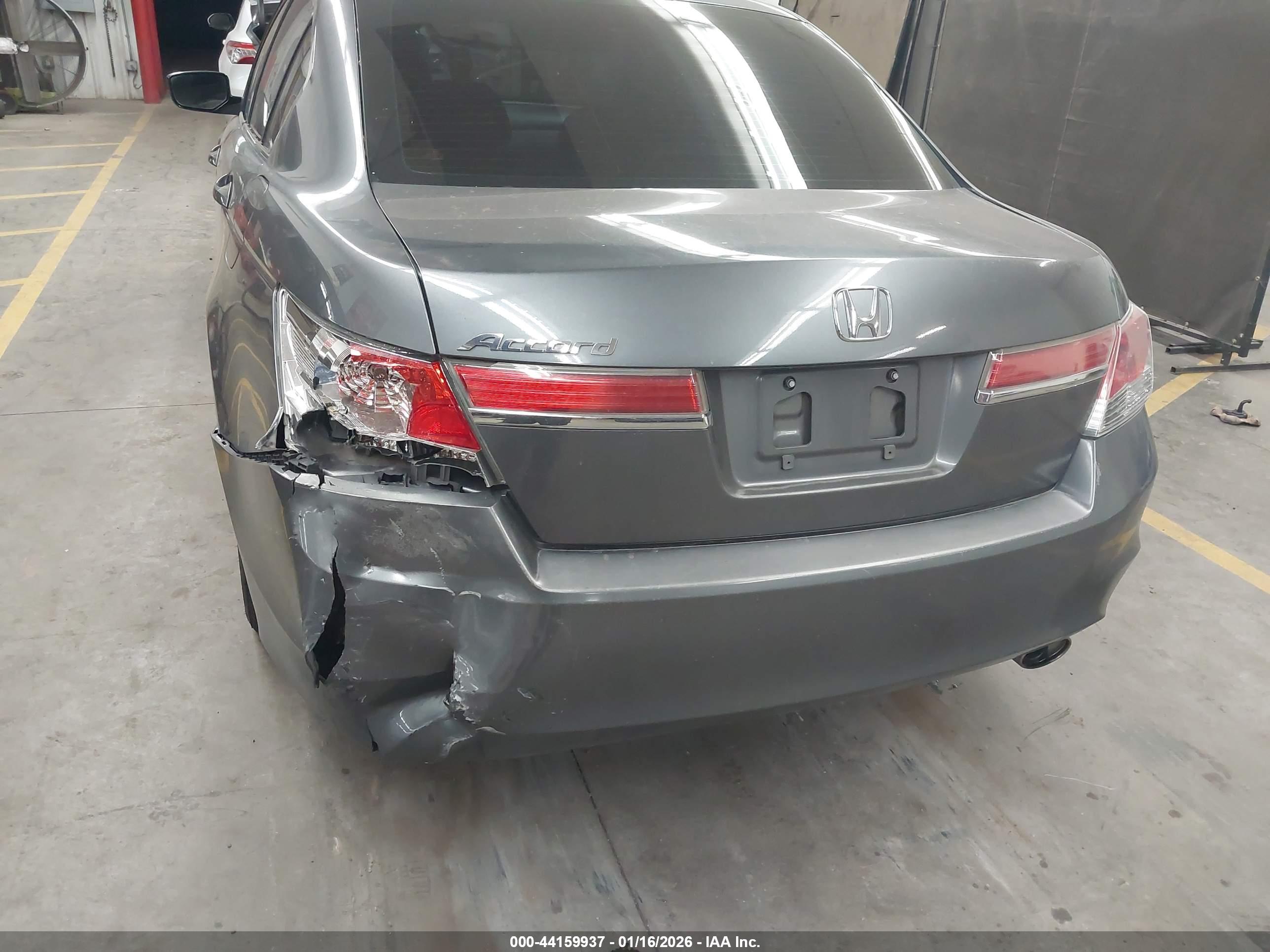 HONDA ACCORD image 6