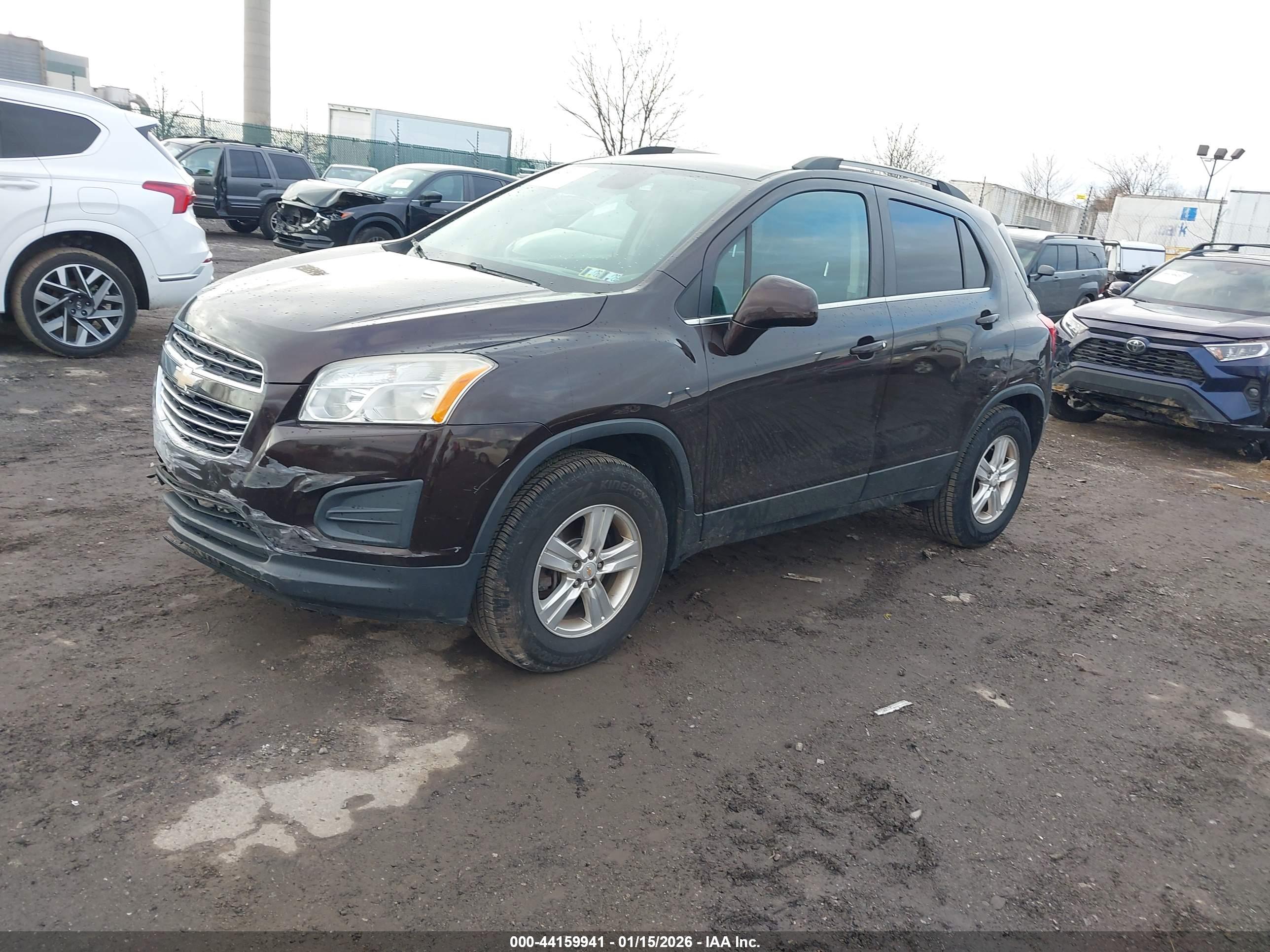 CHEVROLET TRAX image 2