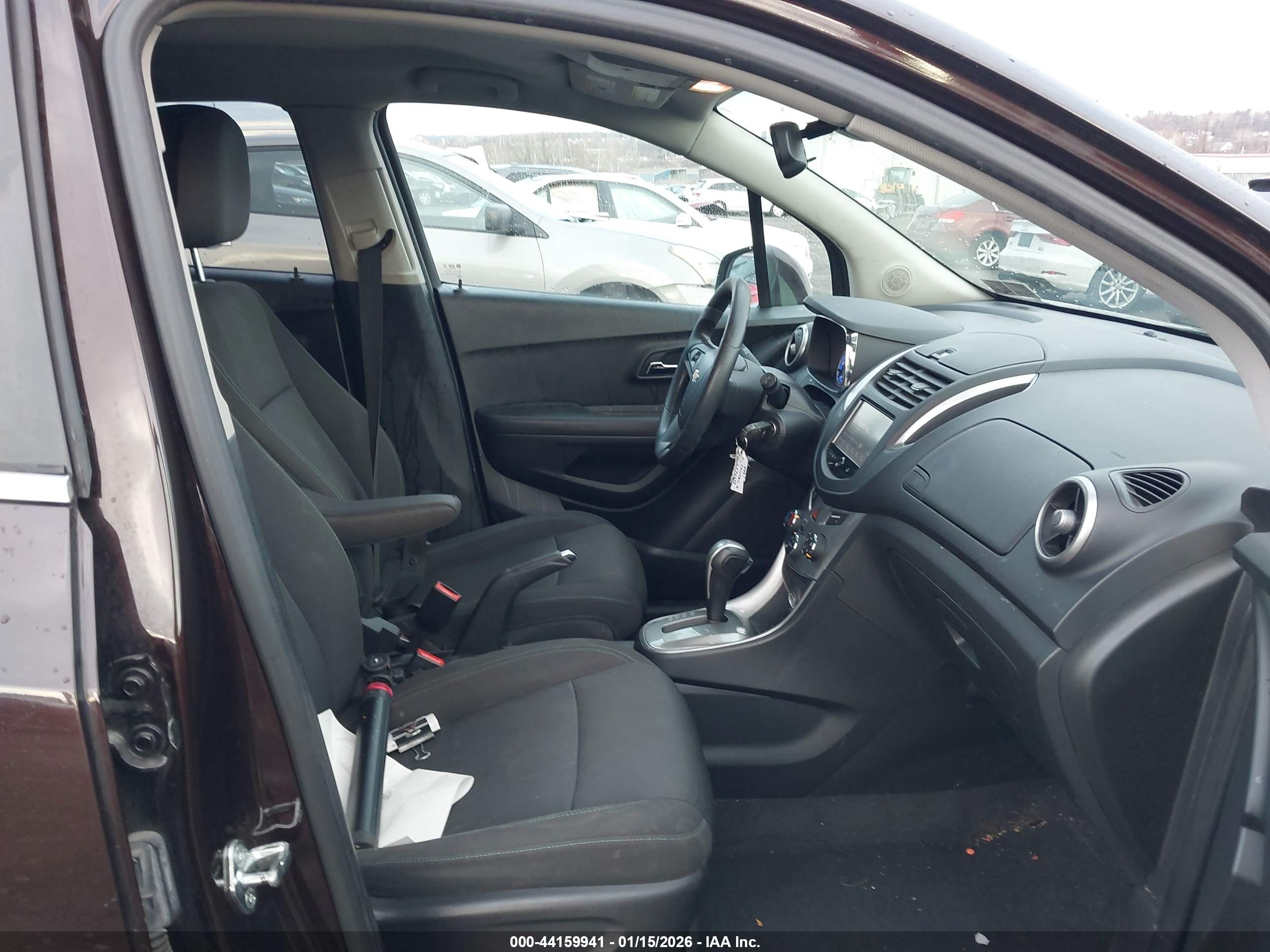 CHEVROLET TRAX image 5