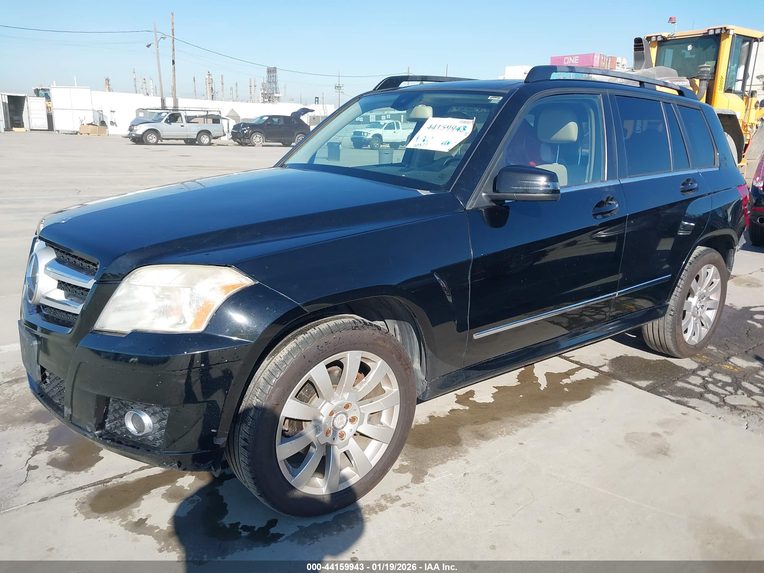 MERCEDES-BENZ GLK image 2
