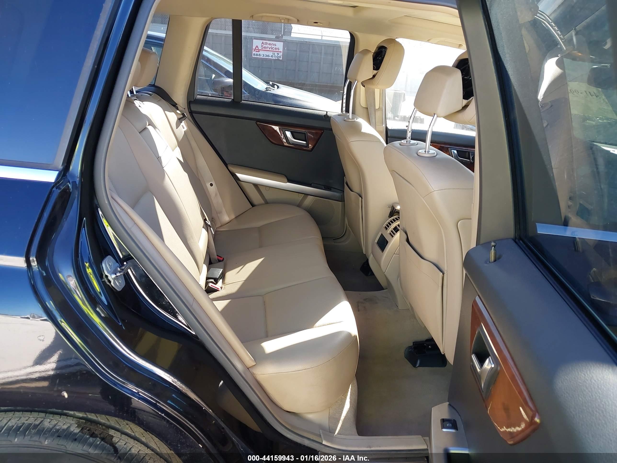 MERCEDES-BENZ GLK image 8