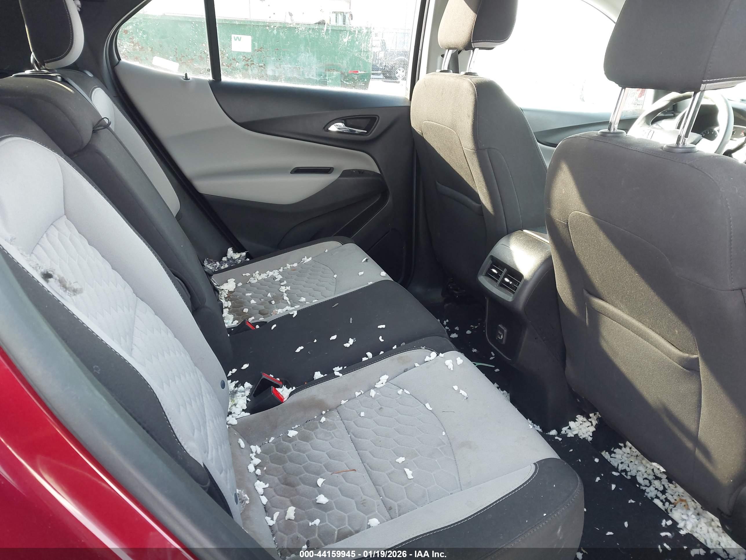 CHEVROLET EQUINOX image 8