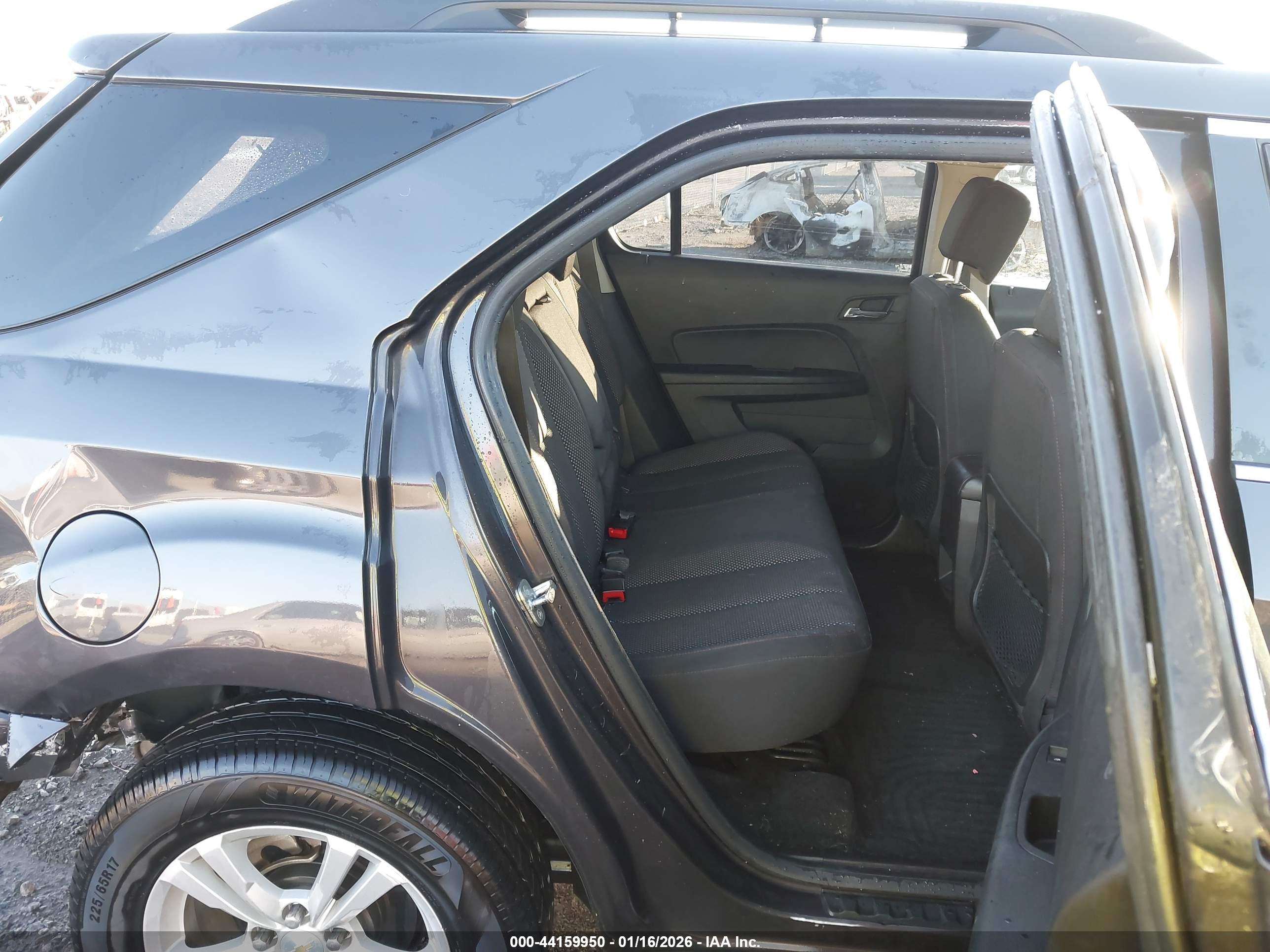 CHEVROLET EQUINOX image 8