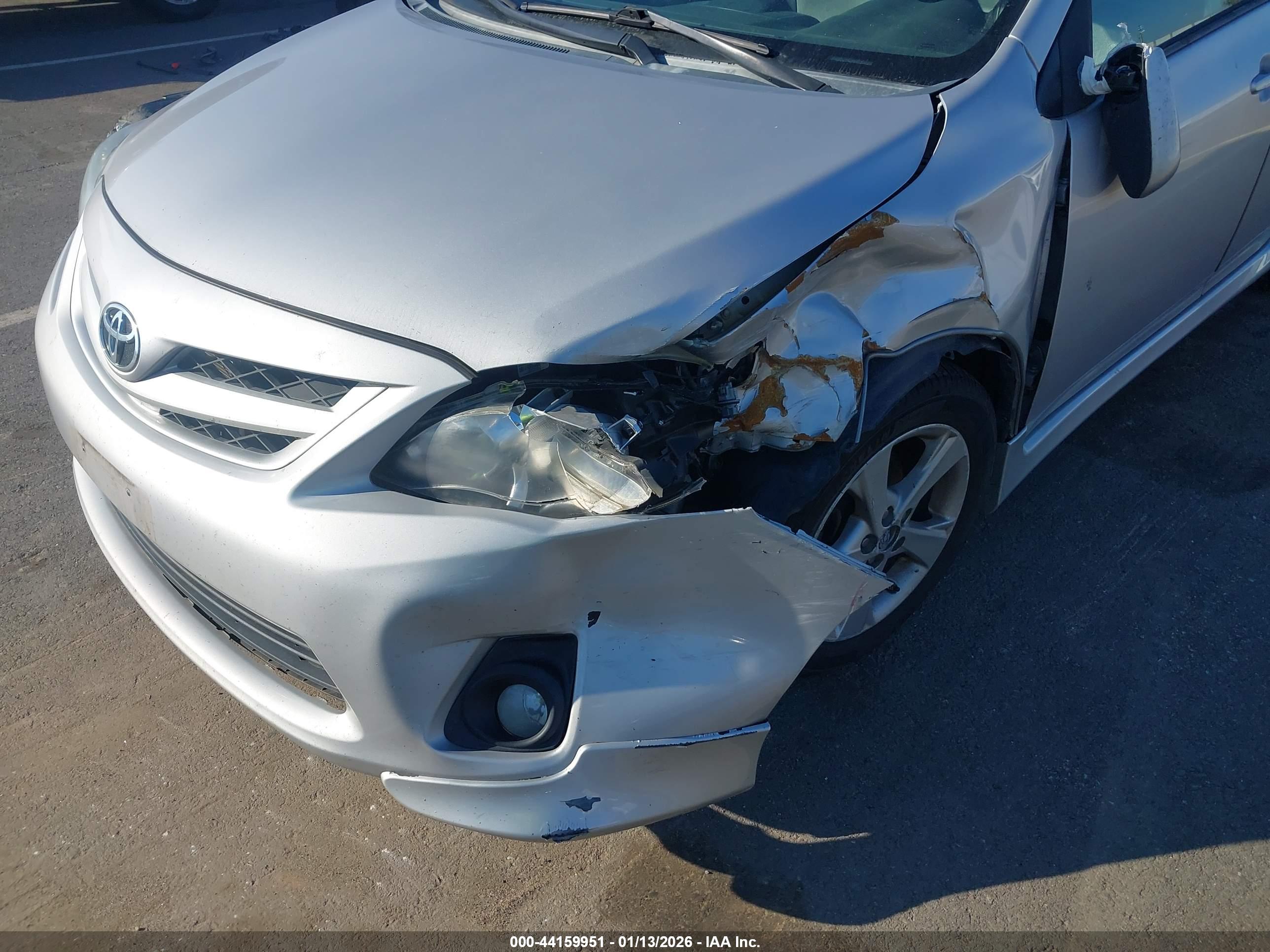TOYOTA COROLLA image 6