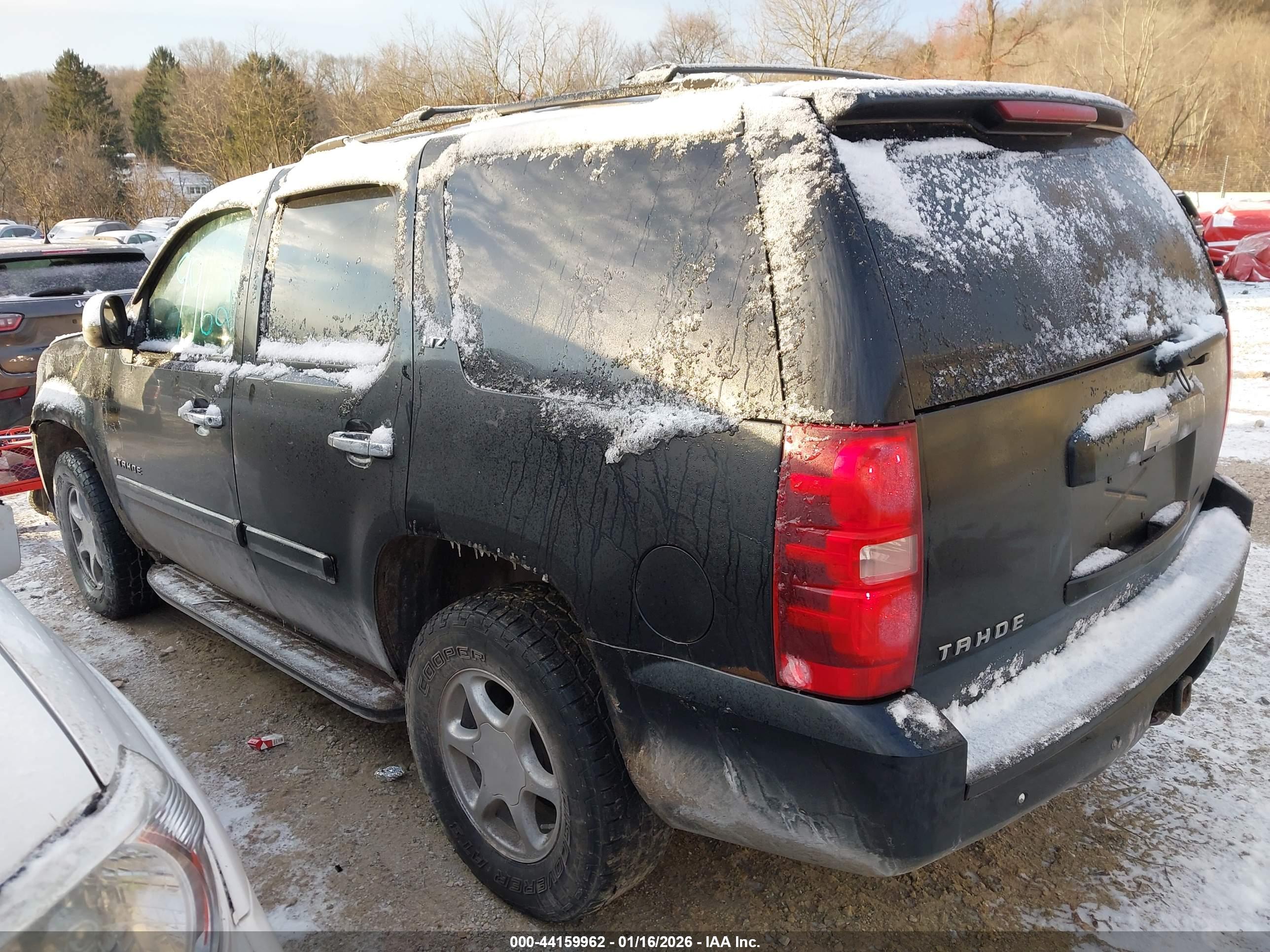 CHEVROLET TAHOE image 3