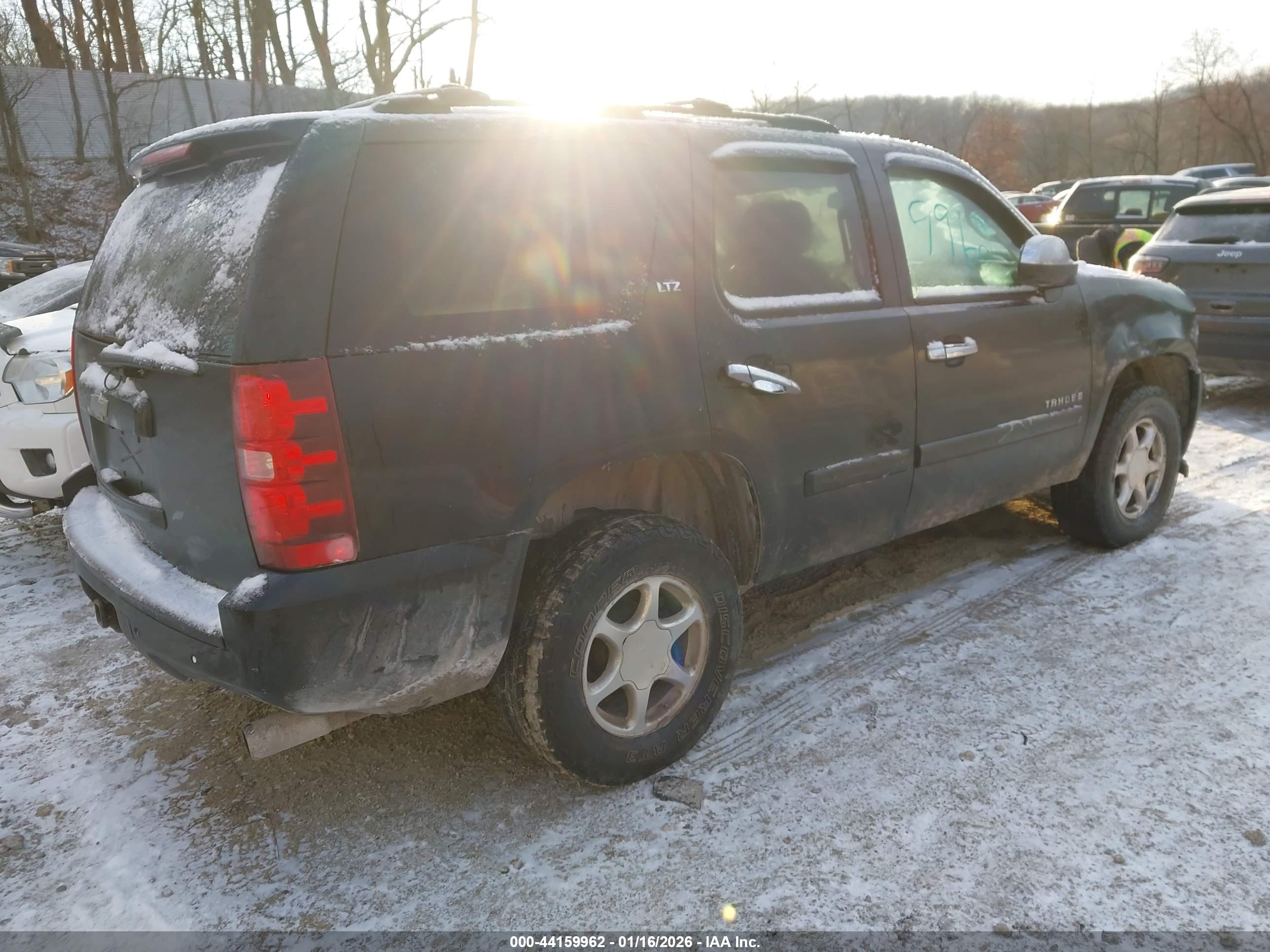 CHEVROLET TAHOE image 4