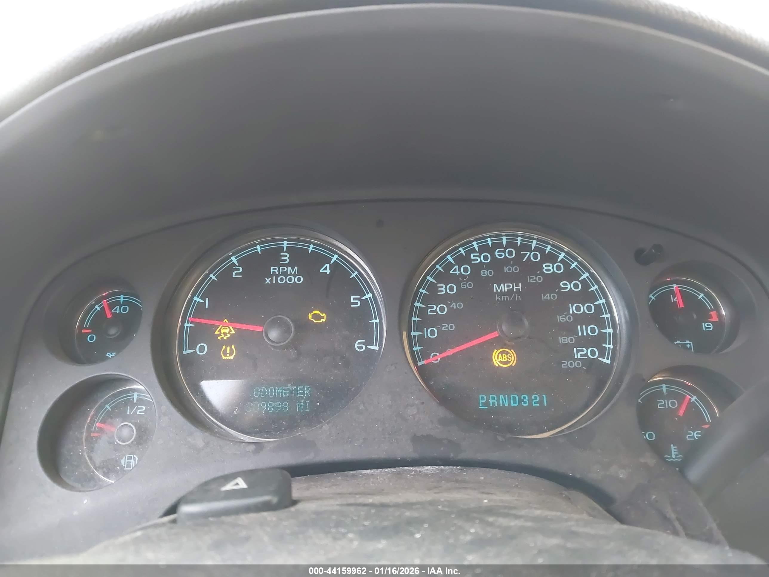 CHEVROLET TAHOE image 7