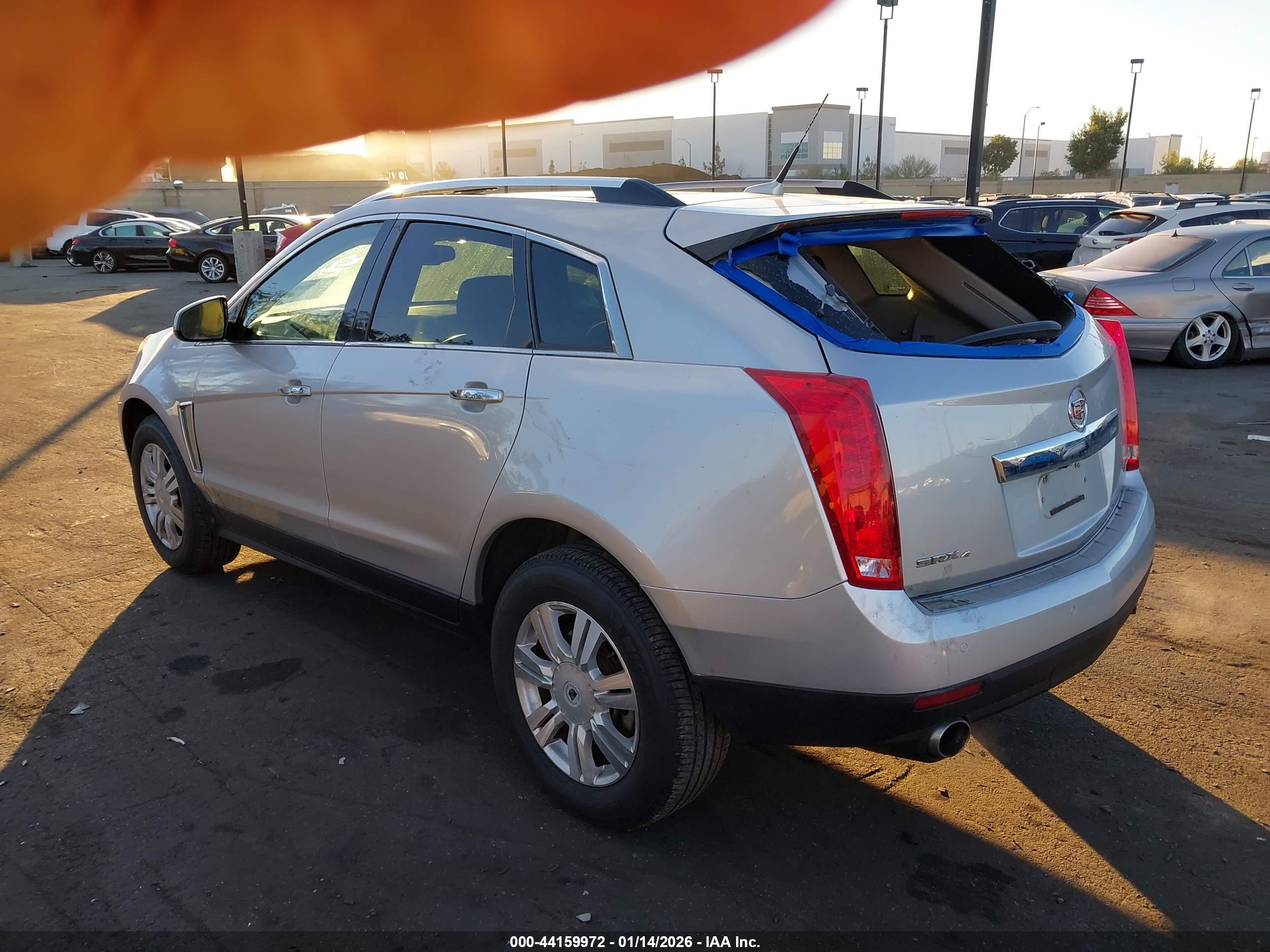 CADILLAC SRX image 3